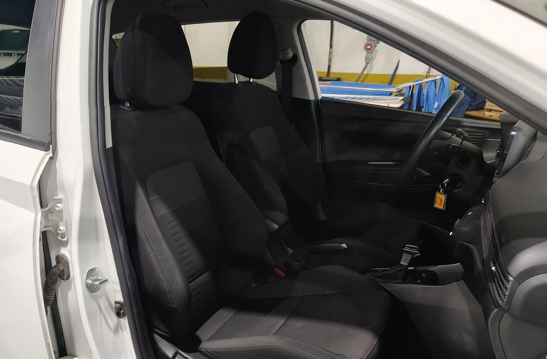Hyundai Bayon 1.0 T-GDi 48V Maxx DCT - foto 17
