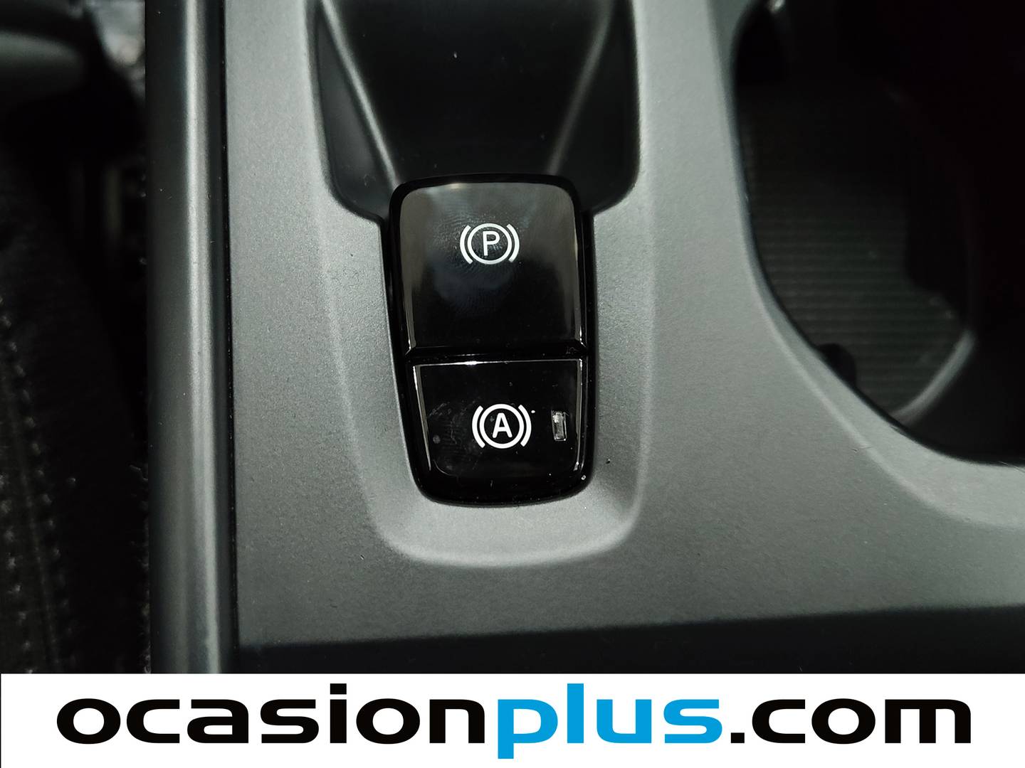 Volvo XC40 Volvo XC40 B3 G Momentum Core Auto (163 CV) al mejor precio