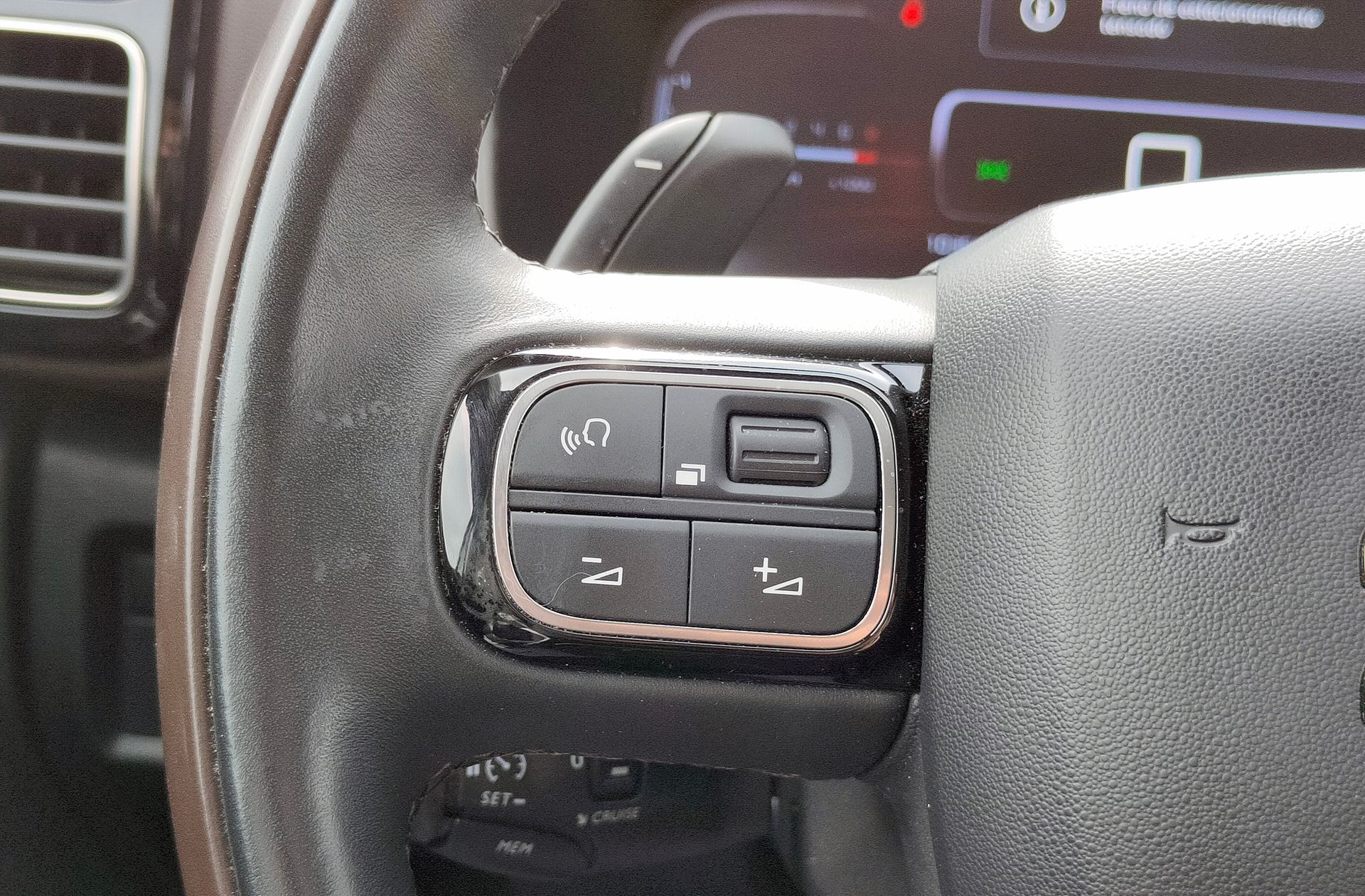 Citroën C5 Aircross PureTech 180 Feel EAT8 - foto 32
