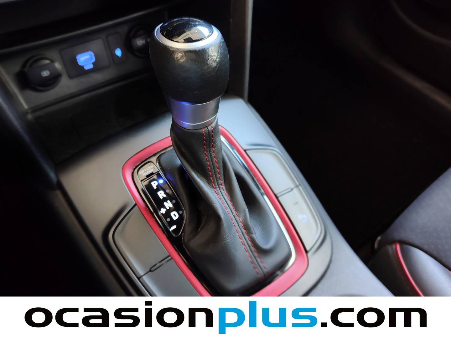 Hyundai Kona Hyundai Kona 1.6 GDI HEV Tecno Red DT (141 CV) de segunda mano