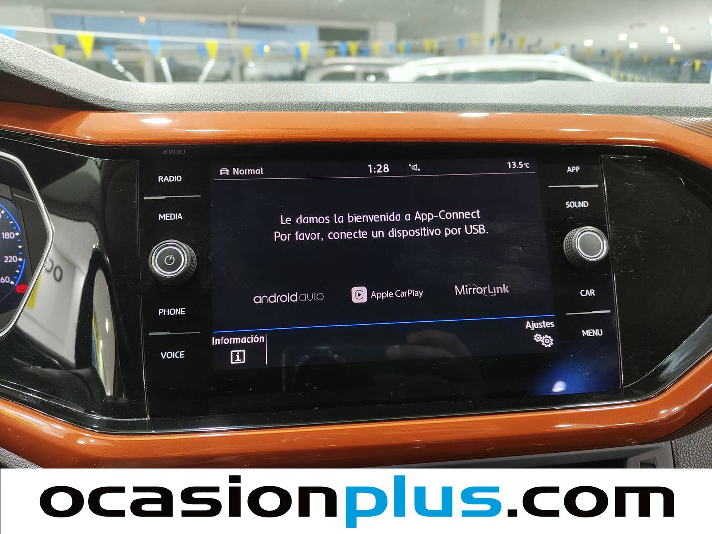 Foto Volkswagen T-Cross Volkswagen T-Cross Sport 1.0 TSI (115 CV) DSG