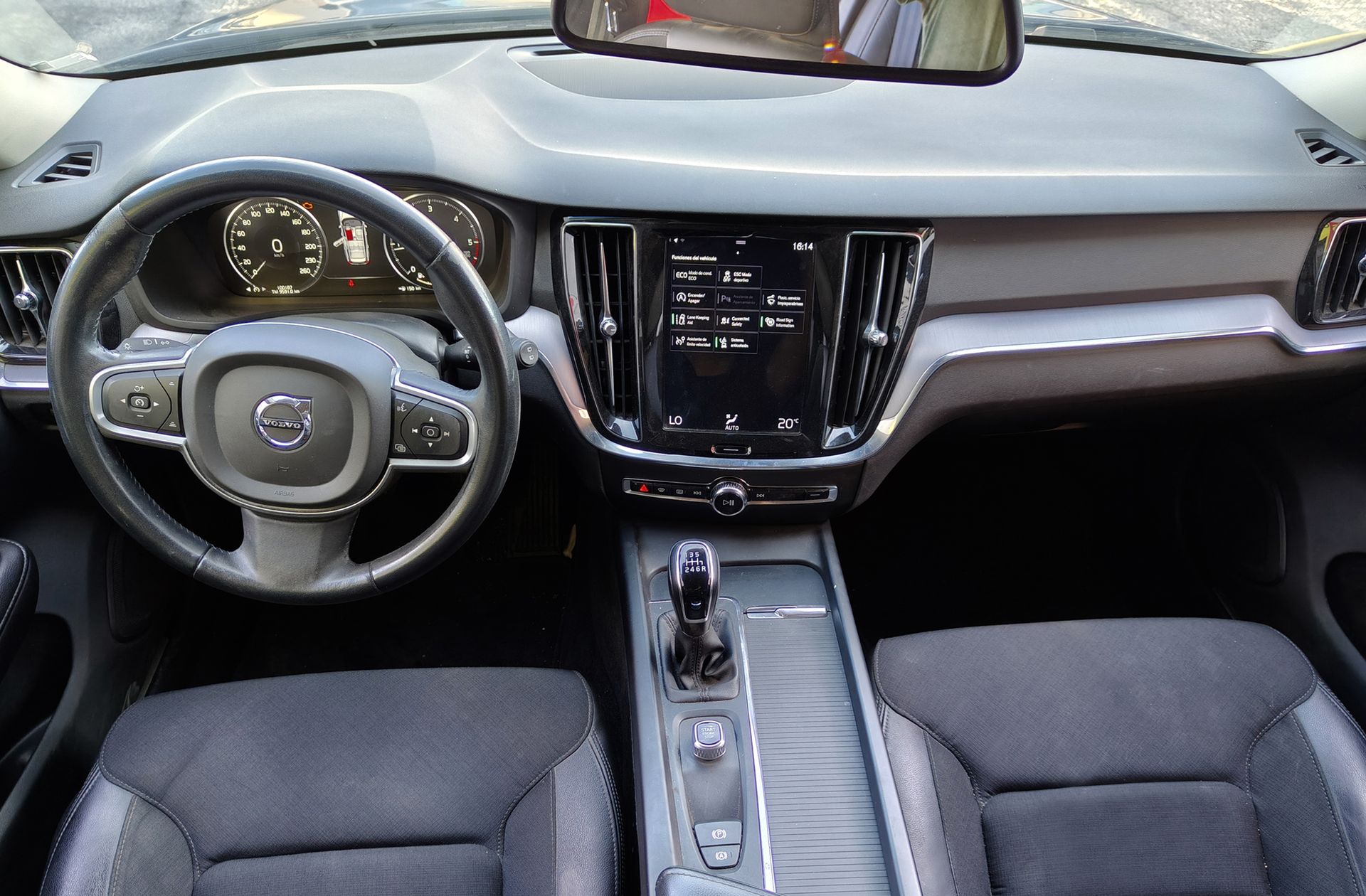 Volvo V60 D4 Momentum - foto 7