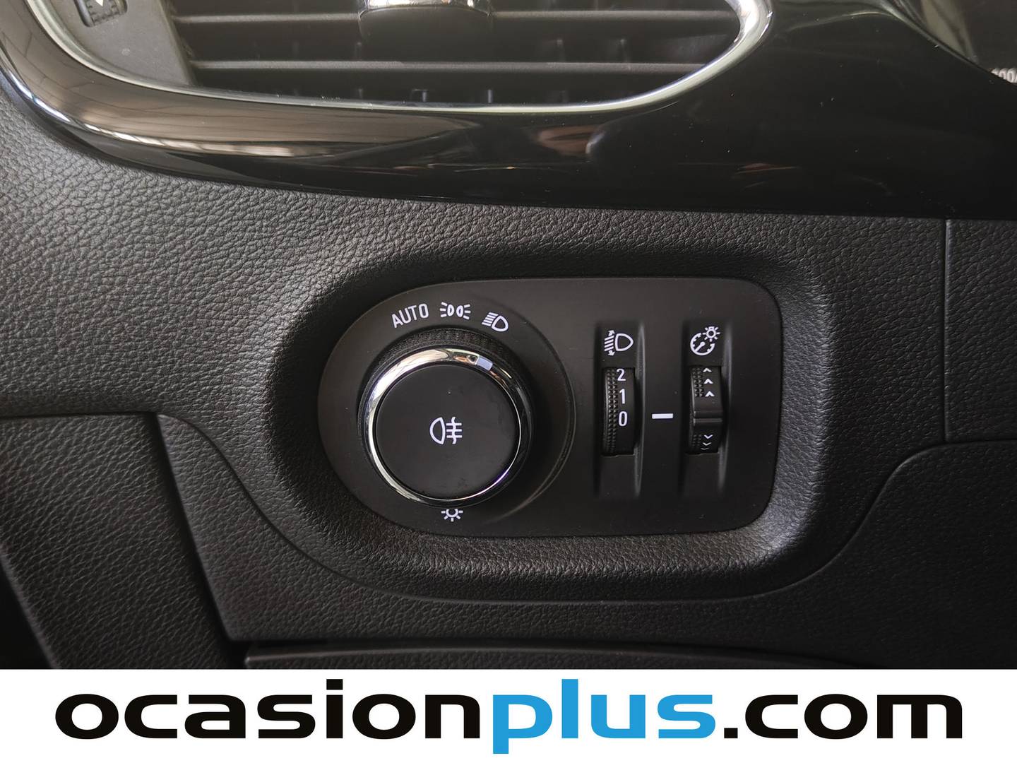 Opel Astra Opel Astra Sports Tourer 1.2 Turbo SHT Business Elegance (130 CV) seminuevo
