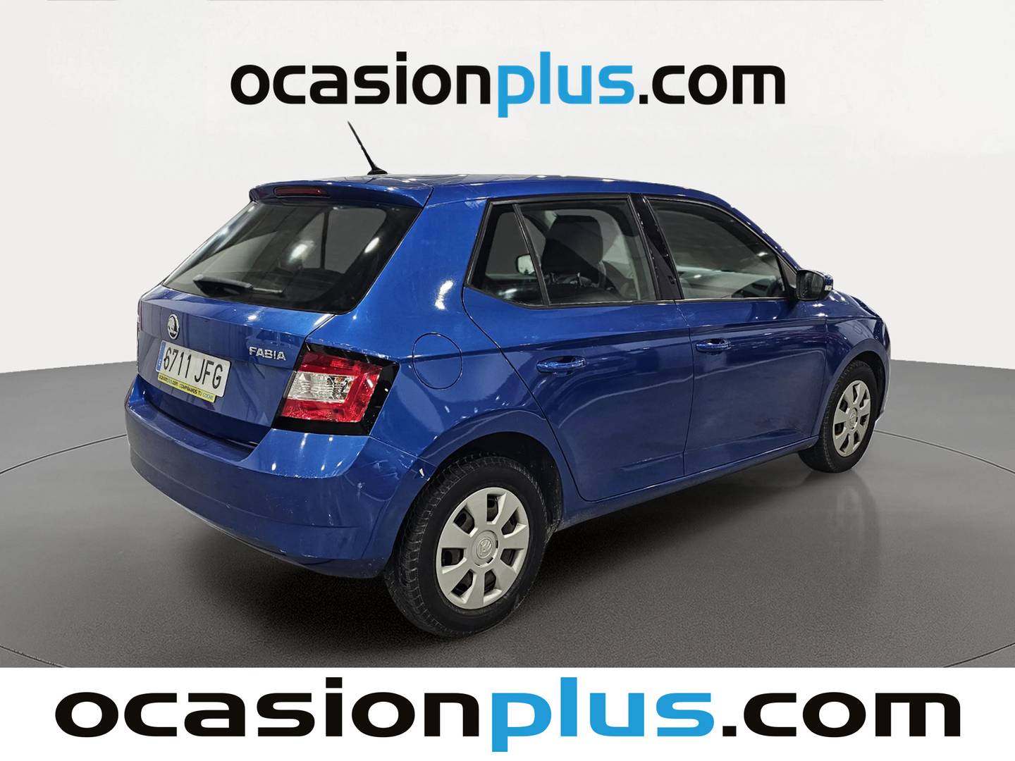 Foto trasera Skoda Fabia Skoda Fabia 1.0 MPI Active (60 CV) izquierda