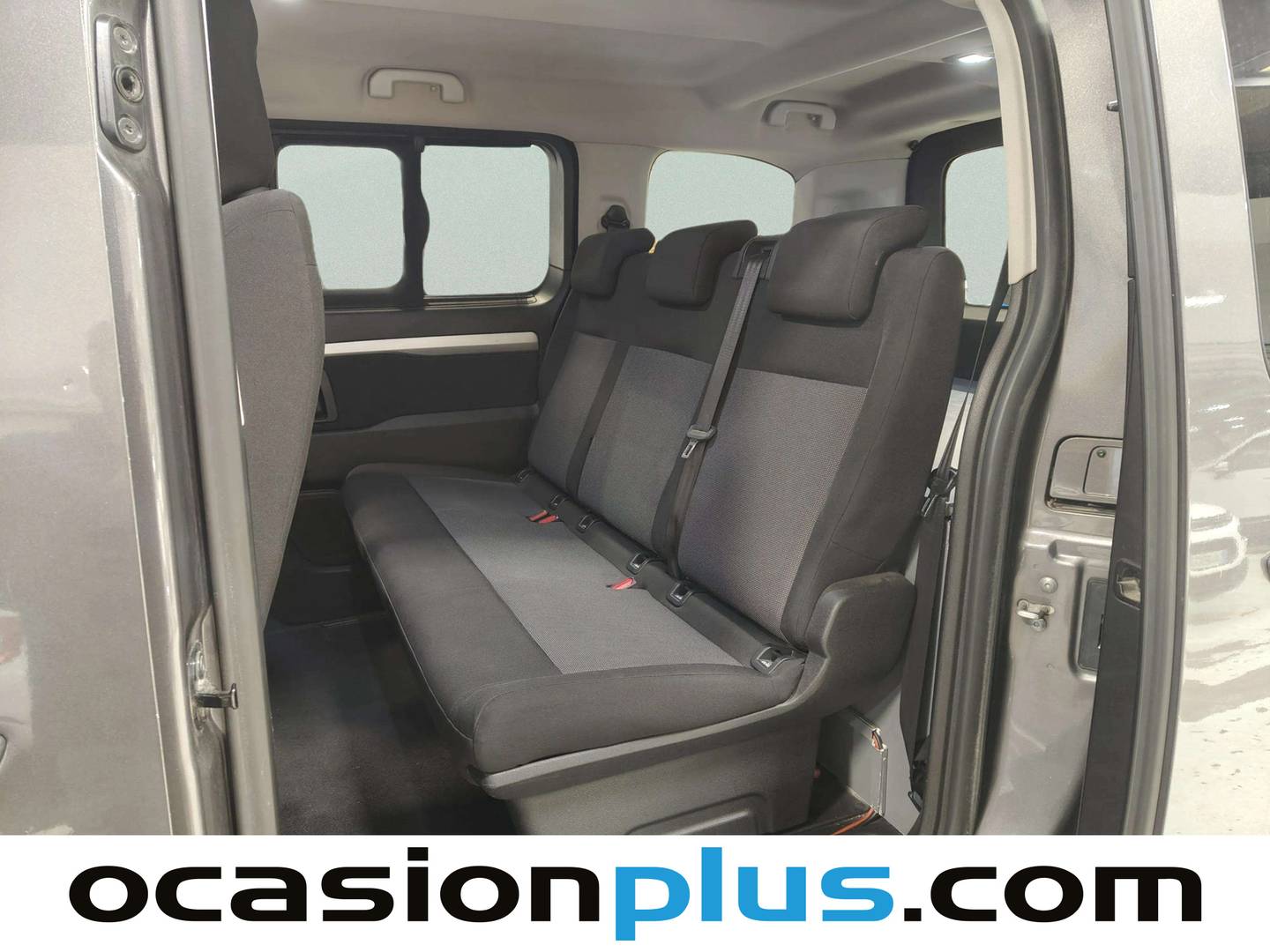 Foto asientos traseros Citroën Spacetourer Citroen Spacetourer BlueHDi 115 Talla XS Business (115 CV)