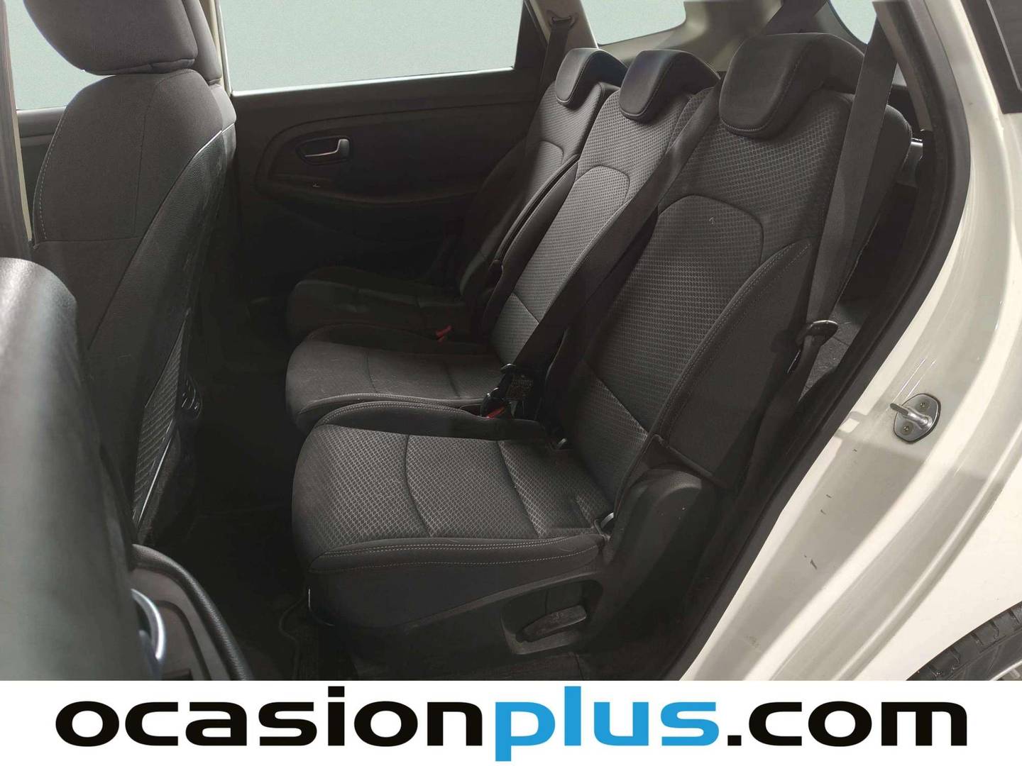 Foto asientos traseros KIA Carens KIA Carens 1.7 CRDi VGT Concept Eco-Dynam (115 CV)