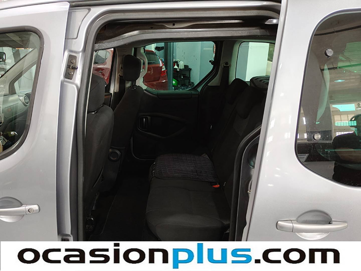 Foto asientos traseros Peugeot Partner Peugeot Partner Tepee BlueHDi 100 Active (100 CV)
