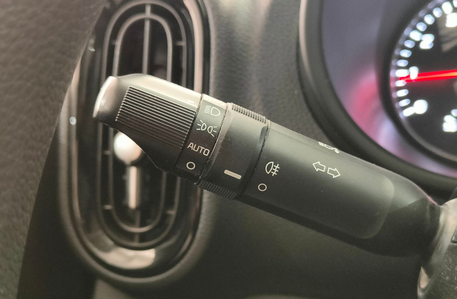 Kia Picanto 1.0 DPi Concept Pack Comfort - foto 20