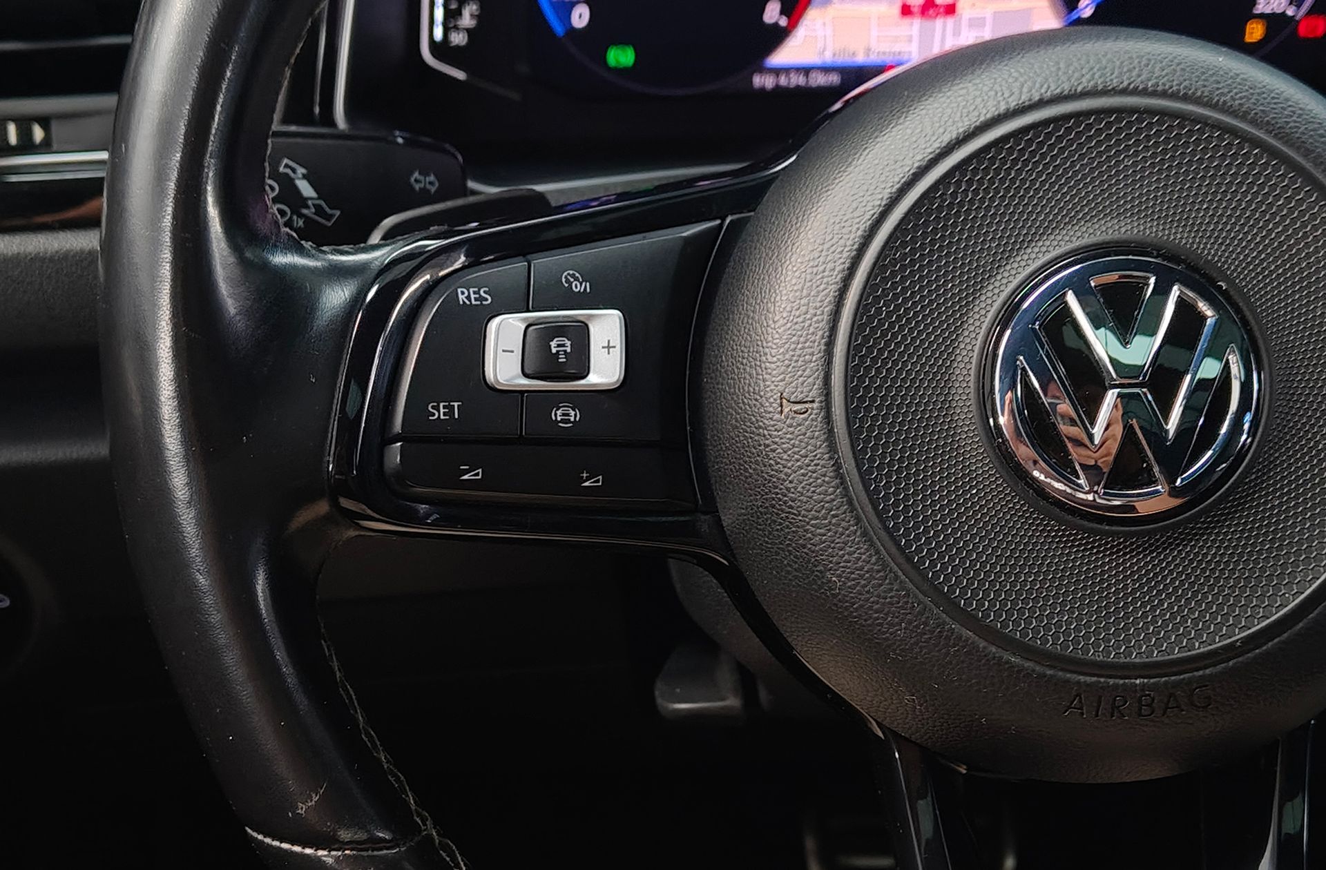 Volkswagen T-Roc R 2.0 TSI 4Motion DSG - foto 28