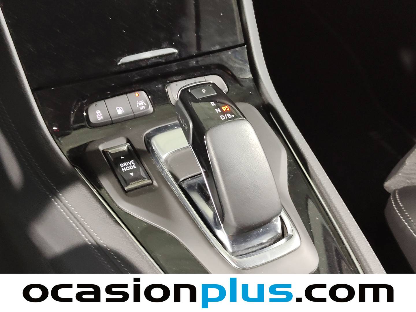 Foto Opel Grandland X PHEV Opel Grandland X 1.6 Turbo PHEV Ultimate 4x2 Auto (224 CV)