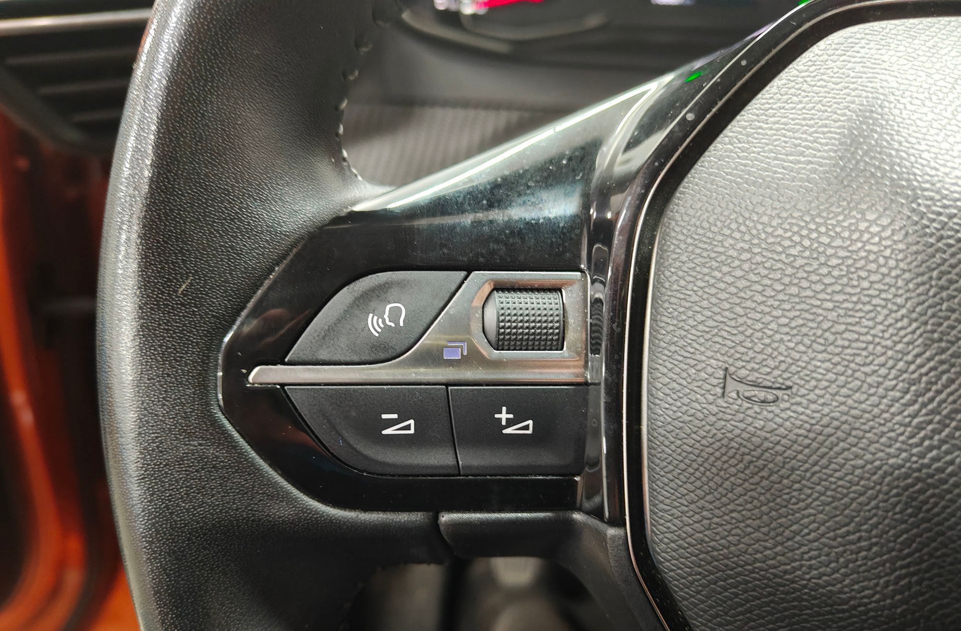 Peugeot 2008 PureTech 100 Active - foto 27