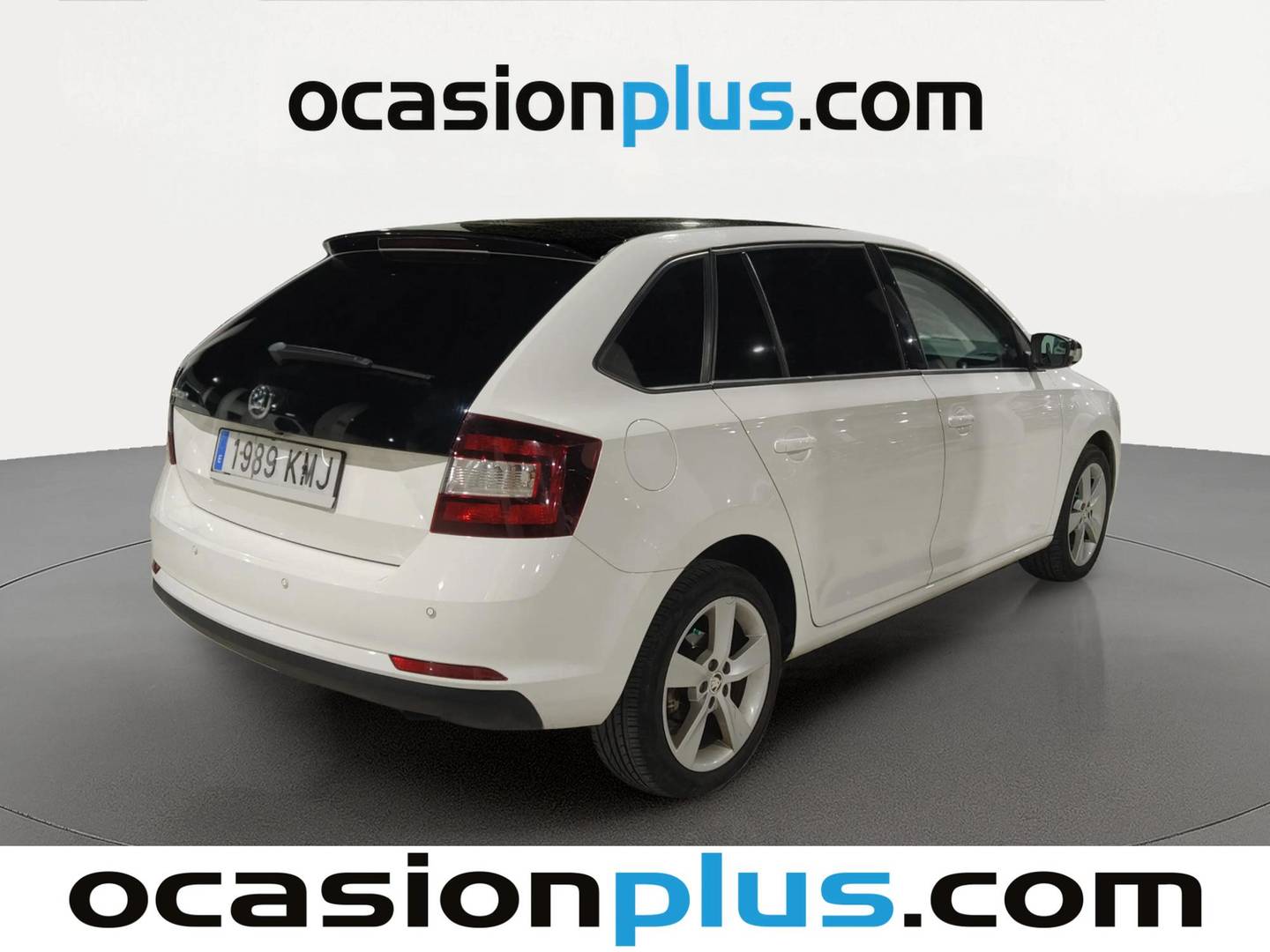 Foto trasera Skoda Spaceback Skoda Spaceback 1.0 TSI Like (95 CV) derecha