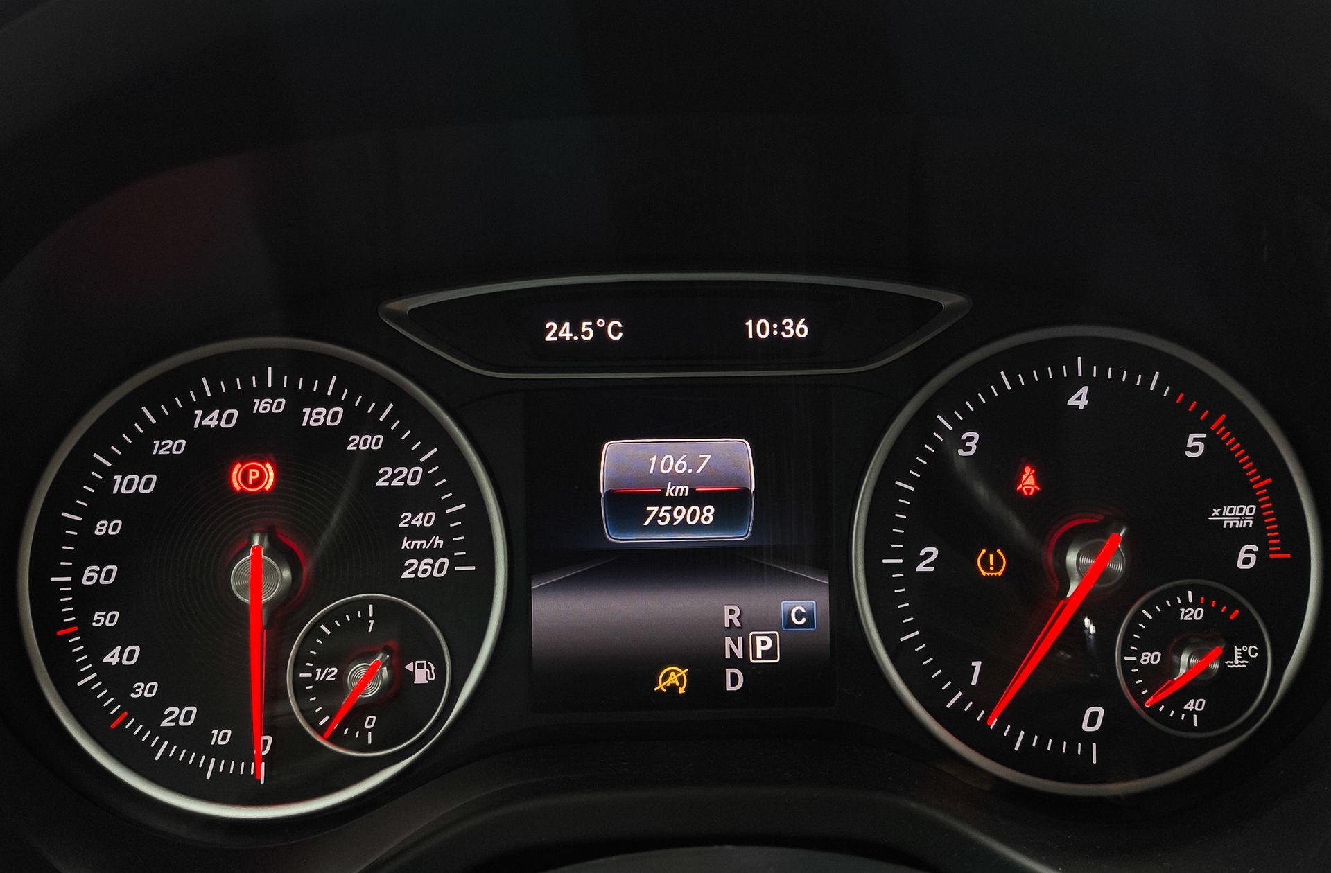 Mercedes-Benz Clase A 200 d Pack AMG - foto 22
