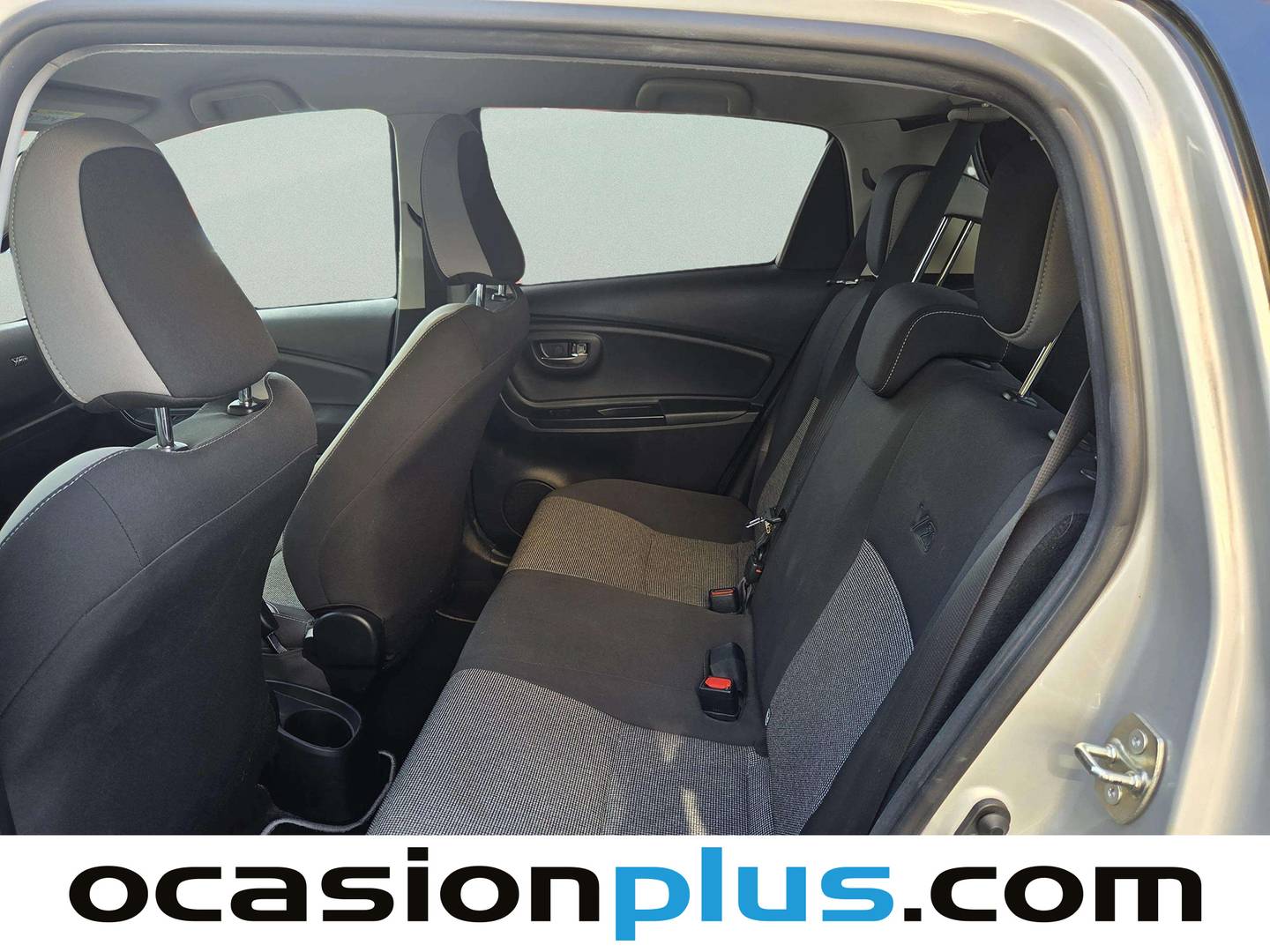 Foto asientos delanteros Toyota Yaris Toyota Yaris 1.5 Active (111 CV)