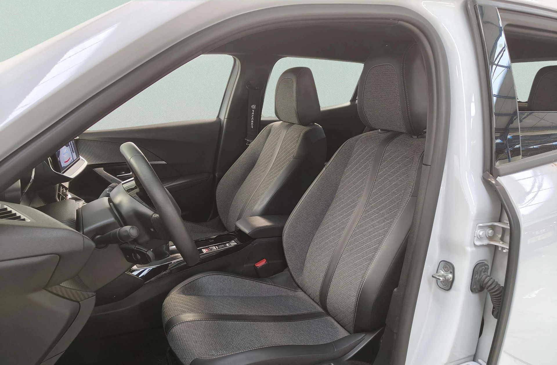 Peugeot 2008 PureTech 100 Allure - foto 11