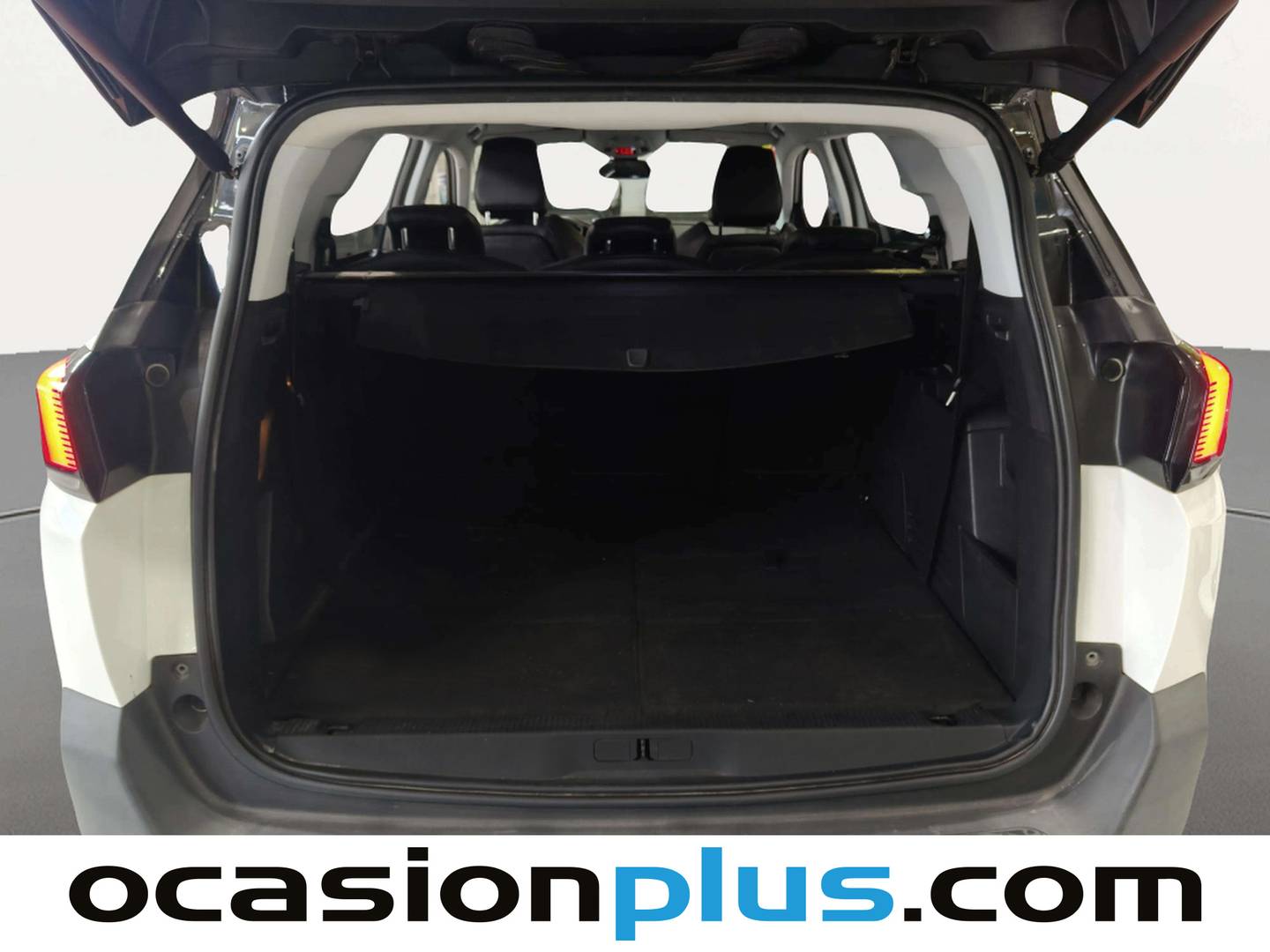 Foto Peugeot 5008 Peugeot 5008 PureTech 130 S&S Allure (130 CV) 7 Plazas siete plazas