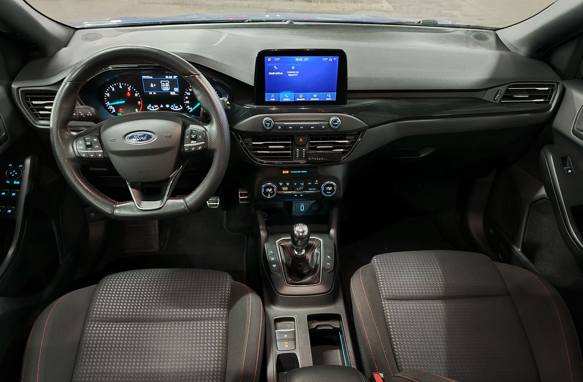 Ford Focus 1.0 EcoBoost ST-Line - foto 7