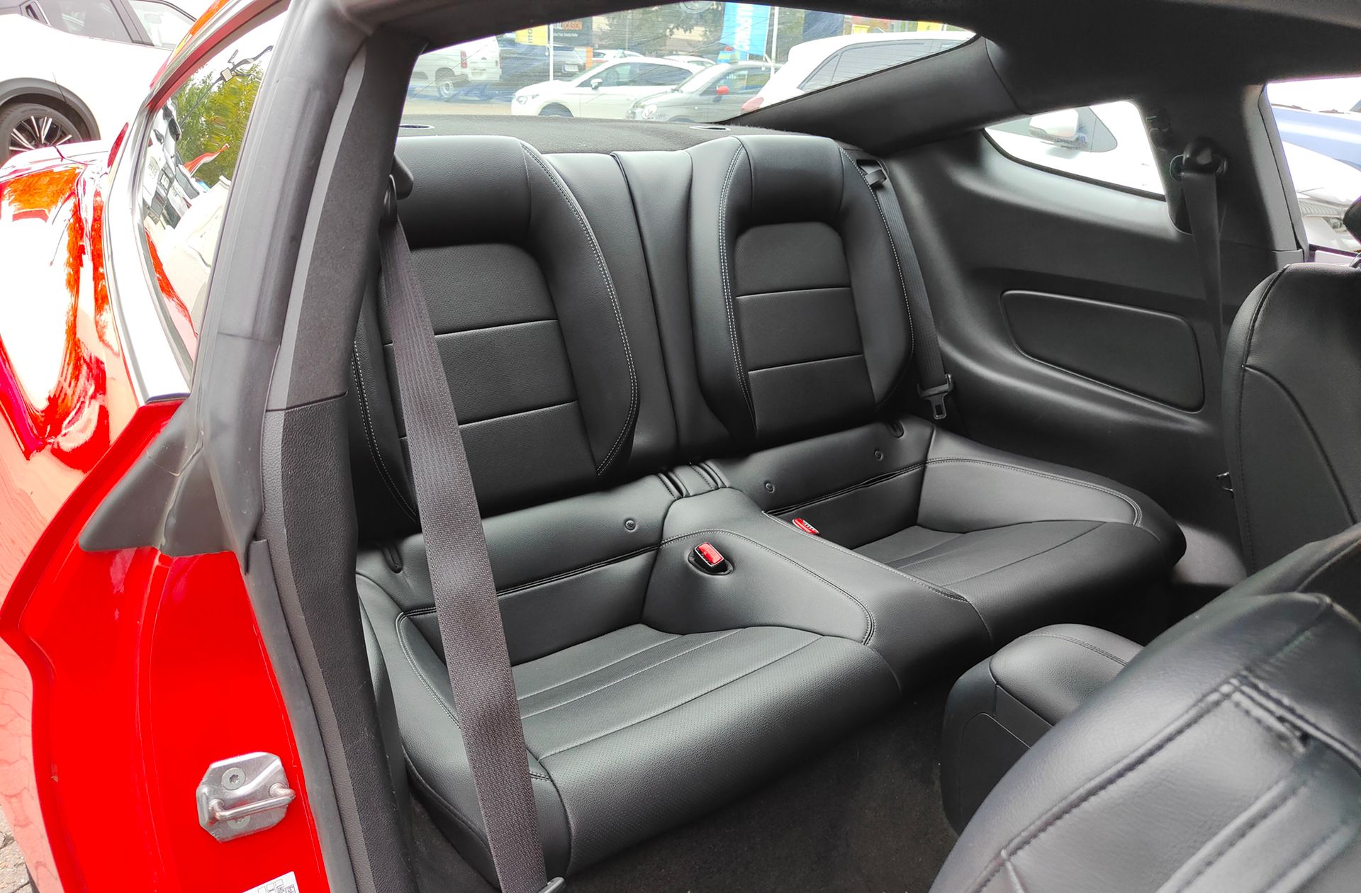 Ford Mustang 2.3 EcoBoost Mustang (Fastback) - foto 18
