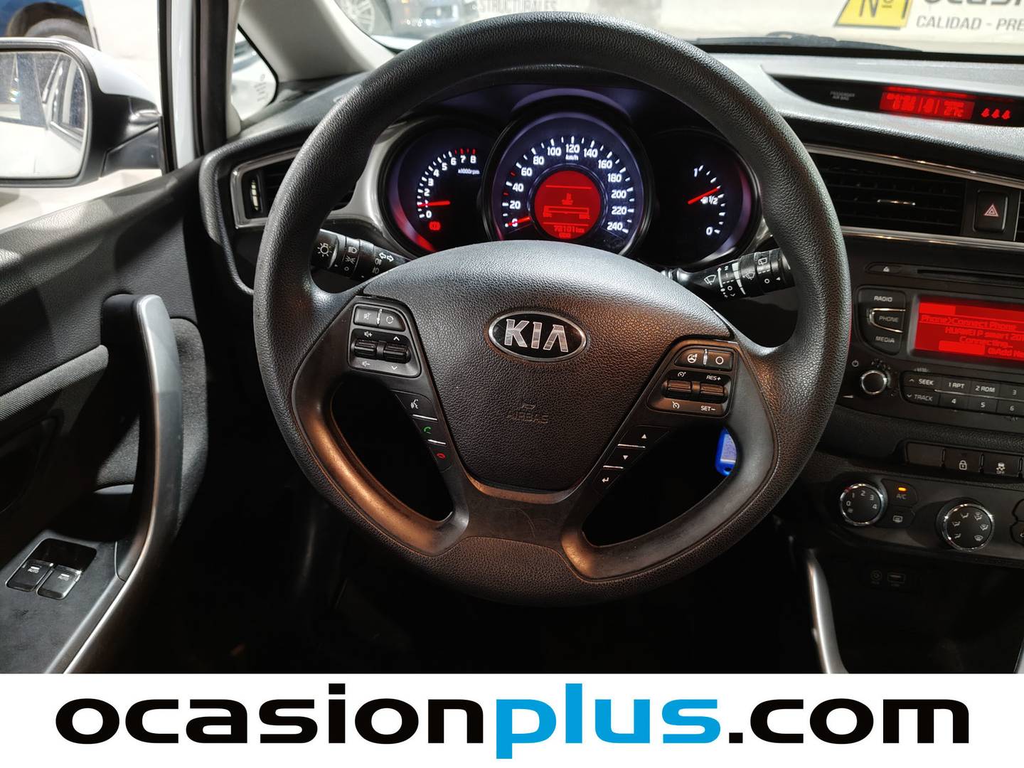Extras y acabados del KIA Ceed KIA Ceed 1.4 CVVT Concept (100 CV)