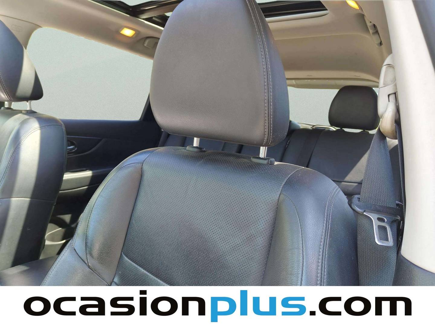 Extras del Nissan X-TRAIL Nissan X-Trail 1.6 dCi Tekna 4x4-i  7 Plazas  (130 CV)