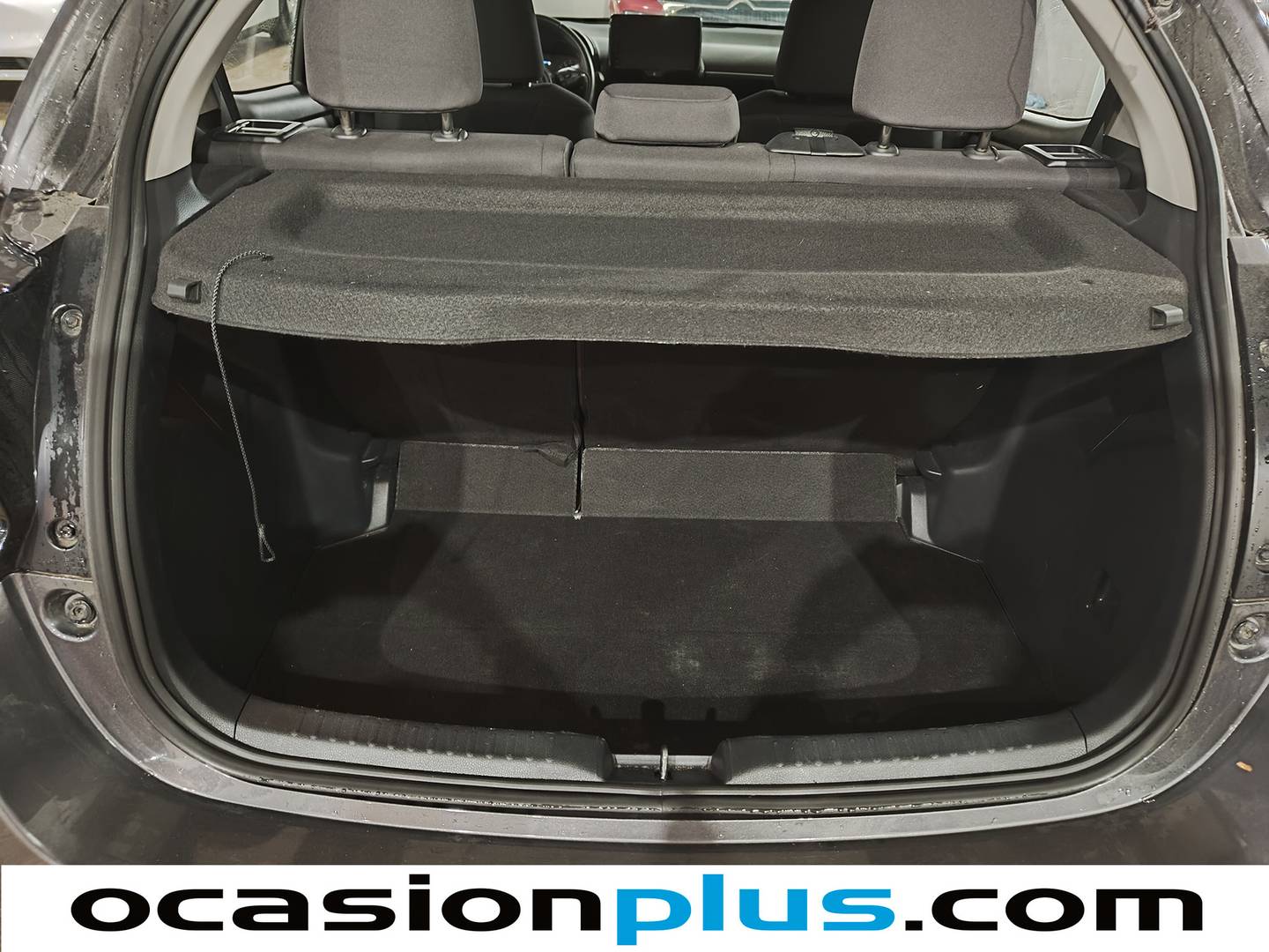 Foto asientos delanteros Toyota Yaris Toyota Yaris 120H Active Plus (116 CV)