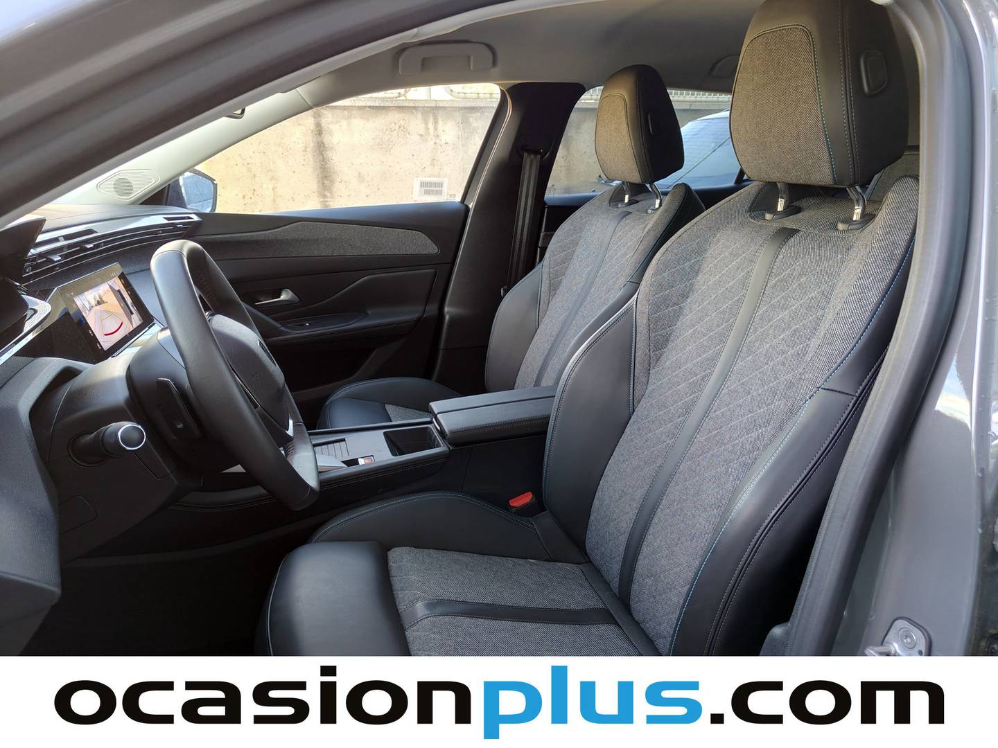 Foto Peugeot 408 Peugeot 408 Allure PHEV 180 e-EAT8 (181 CV)