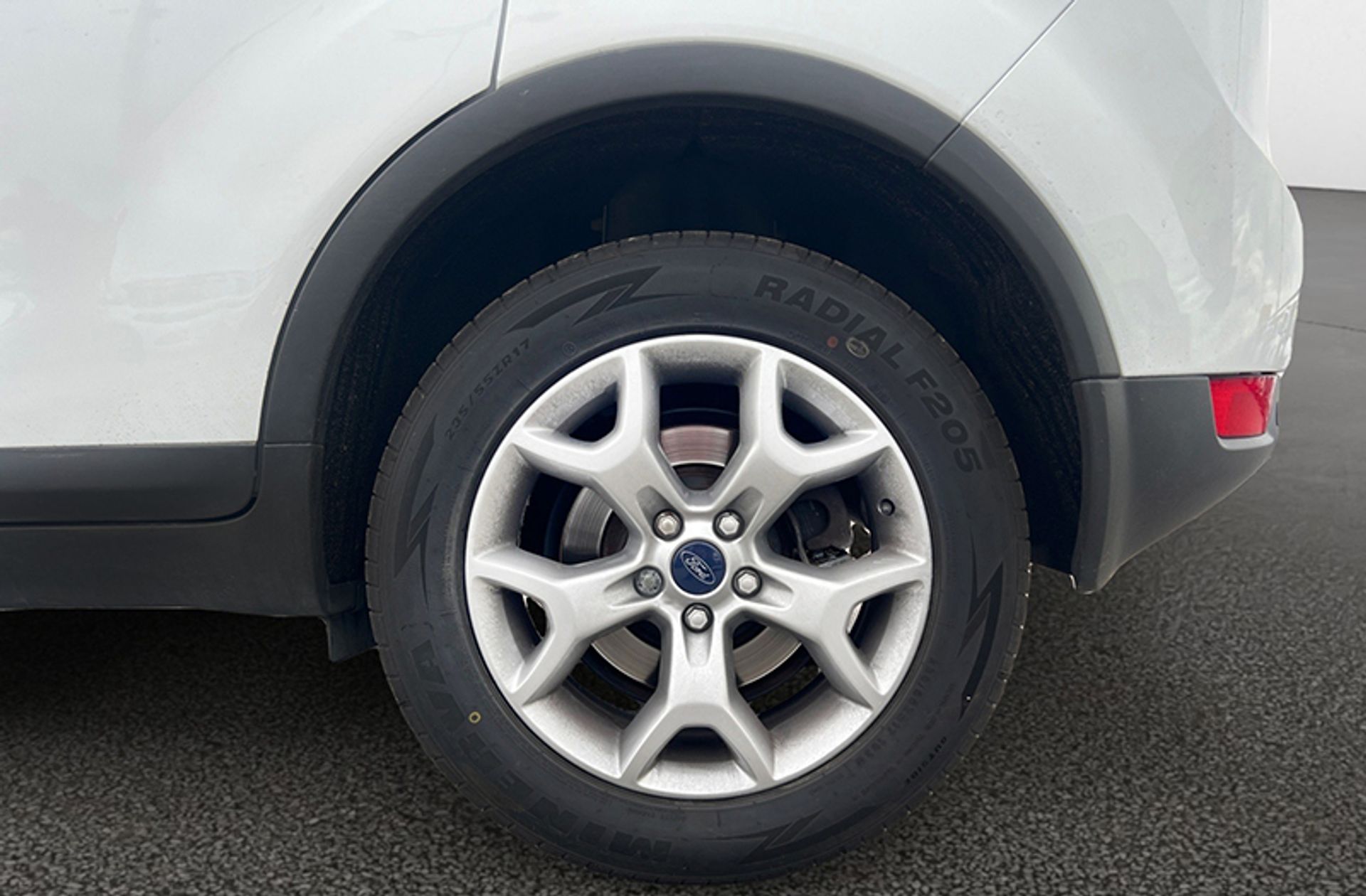 Ford Kuga 2.0 TDCi Trend 4x2 - foto 32