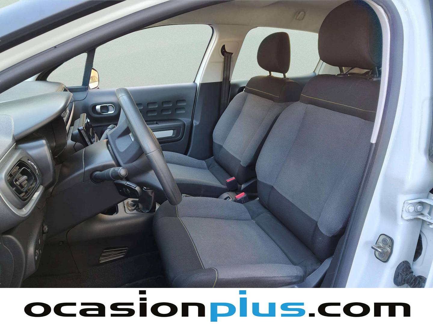 Foto asientos delanteros Citroën C3 Citroen C3 PureTech 83 Feel (83 CV)