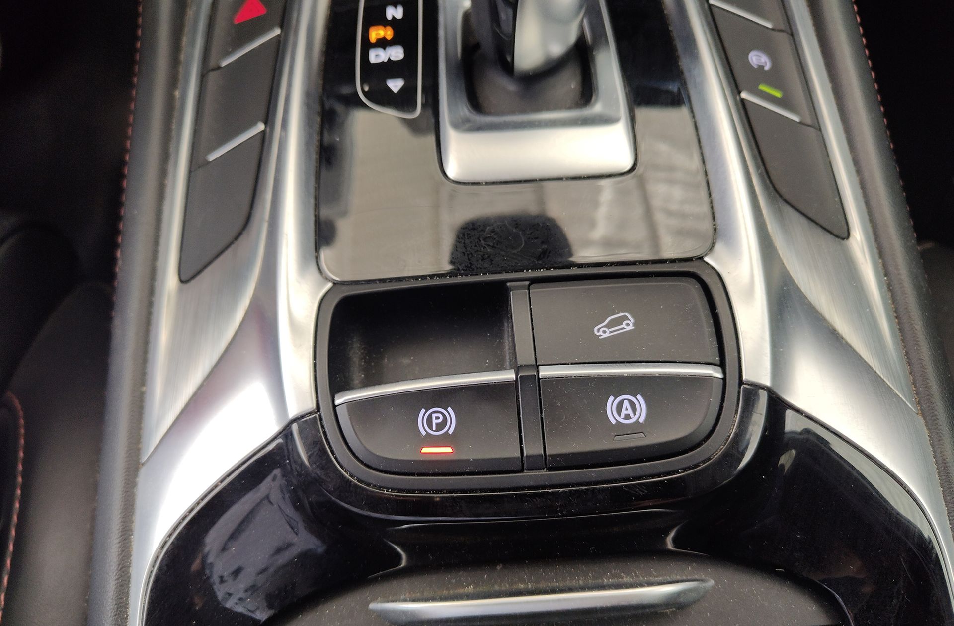 MG HS 1.5 Turbo GDI Comfort DCT - foto 29