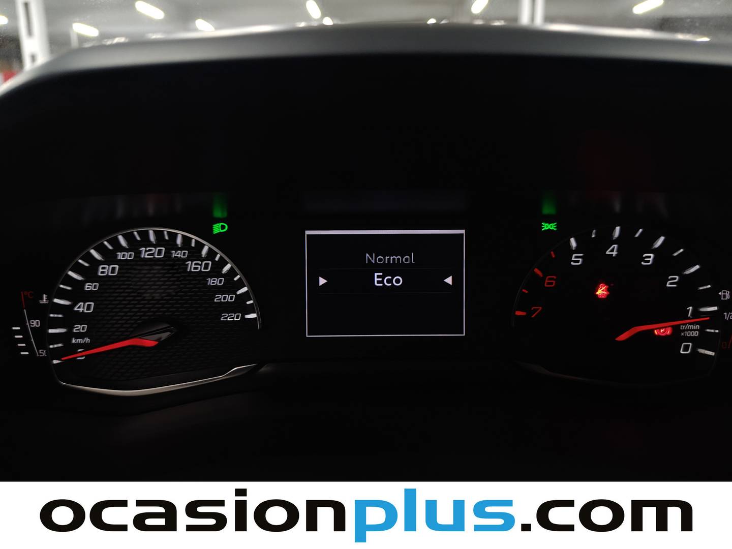 Foto Peugeot 208 Peugeot 208 PureTech 100 Allure (100 CV)