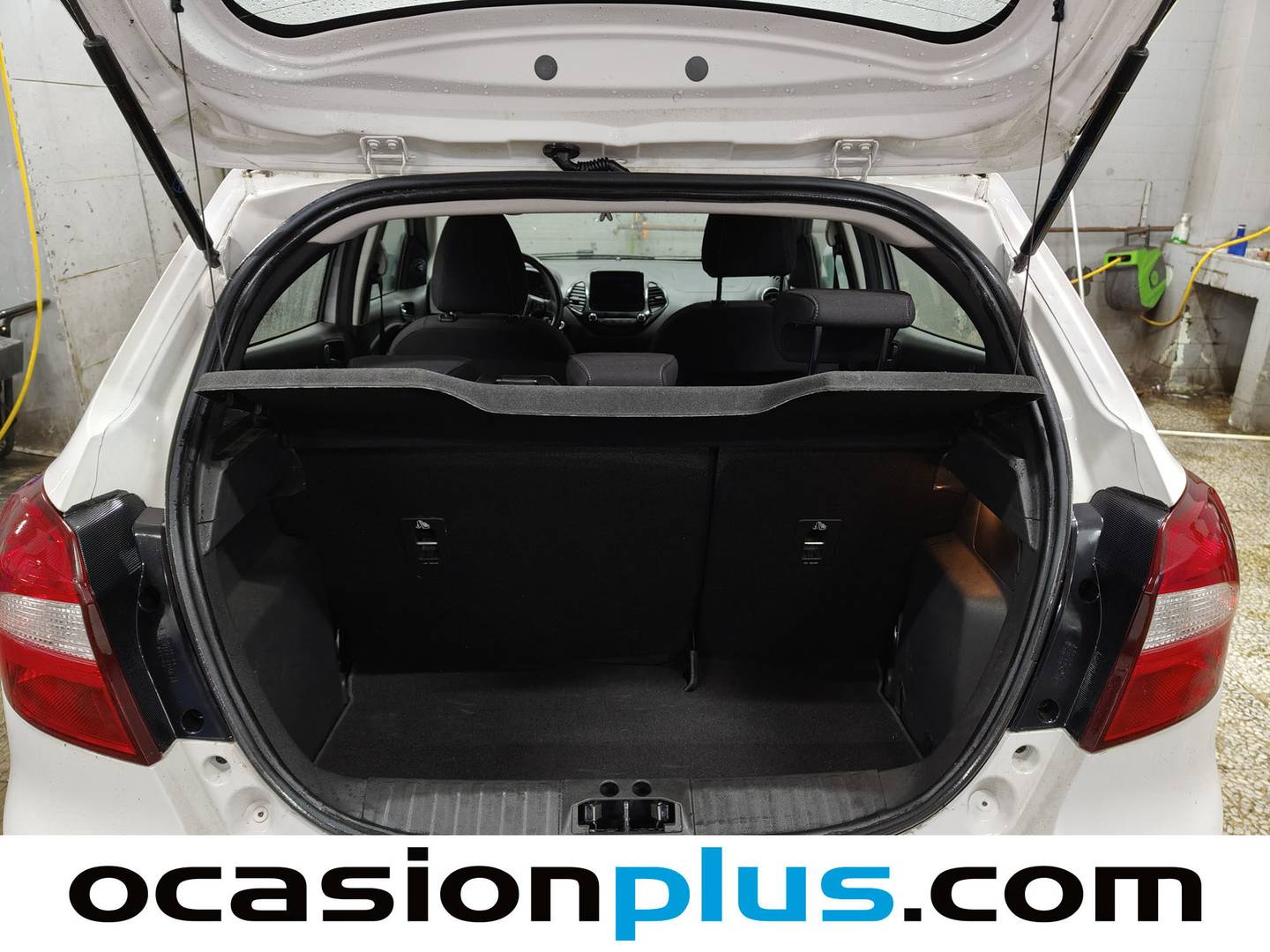 Foto Ford Ka+ Ford Ka+ 1.2 Ti-VCT White Edition (85 CV)