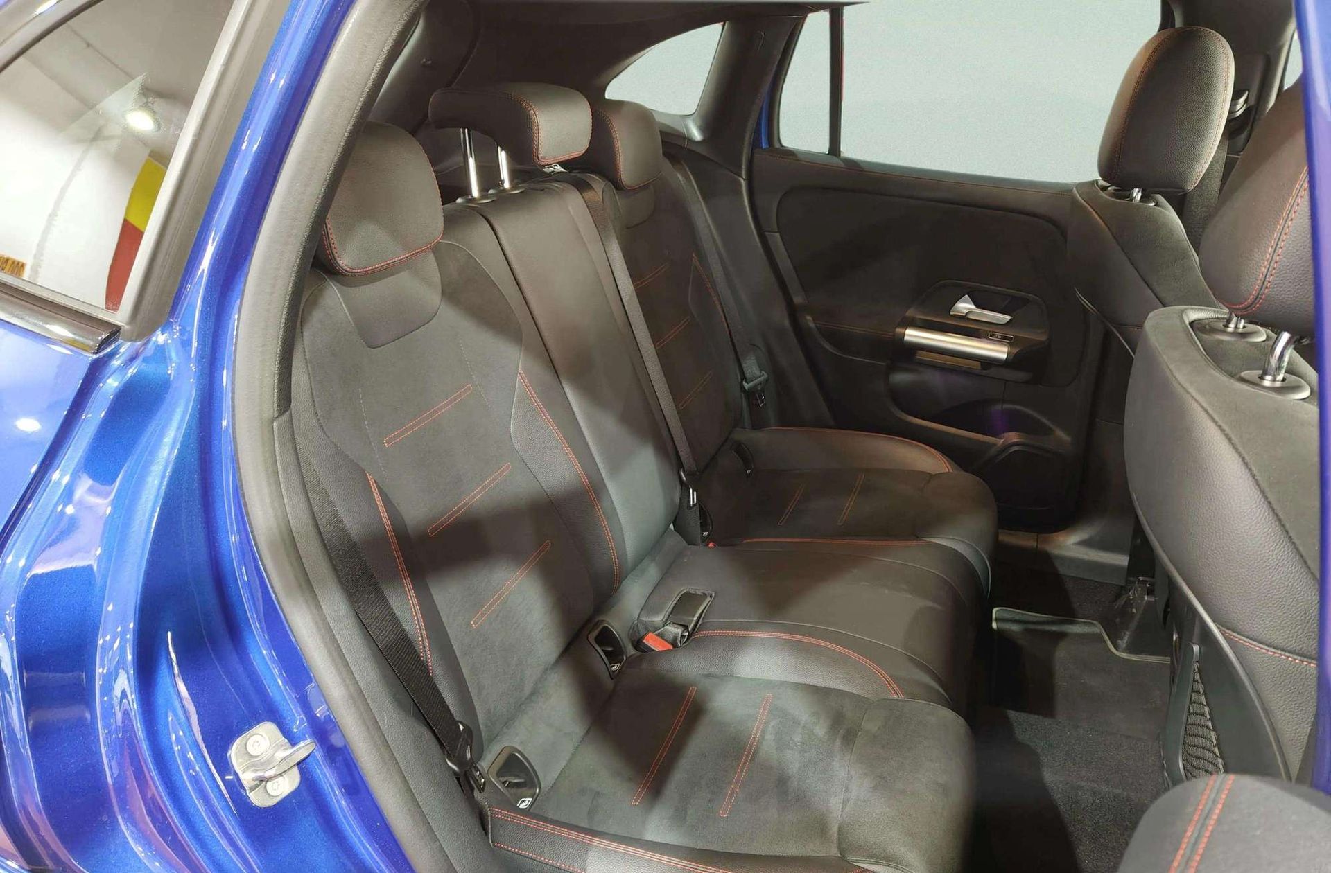 Mercedes-Benz GLA 200 d Pack AMG - foto 22
