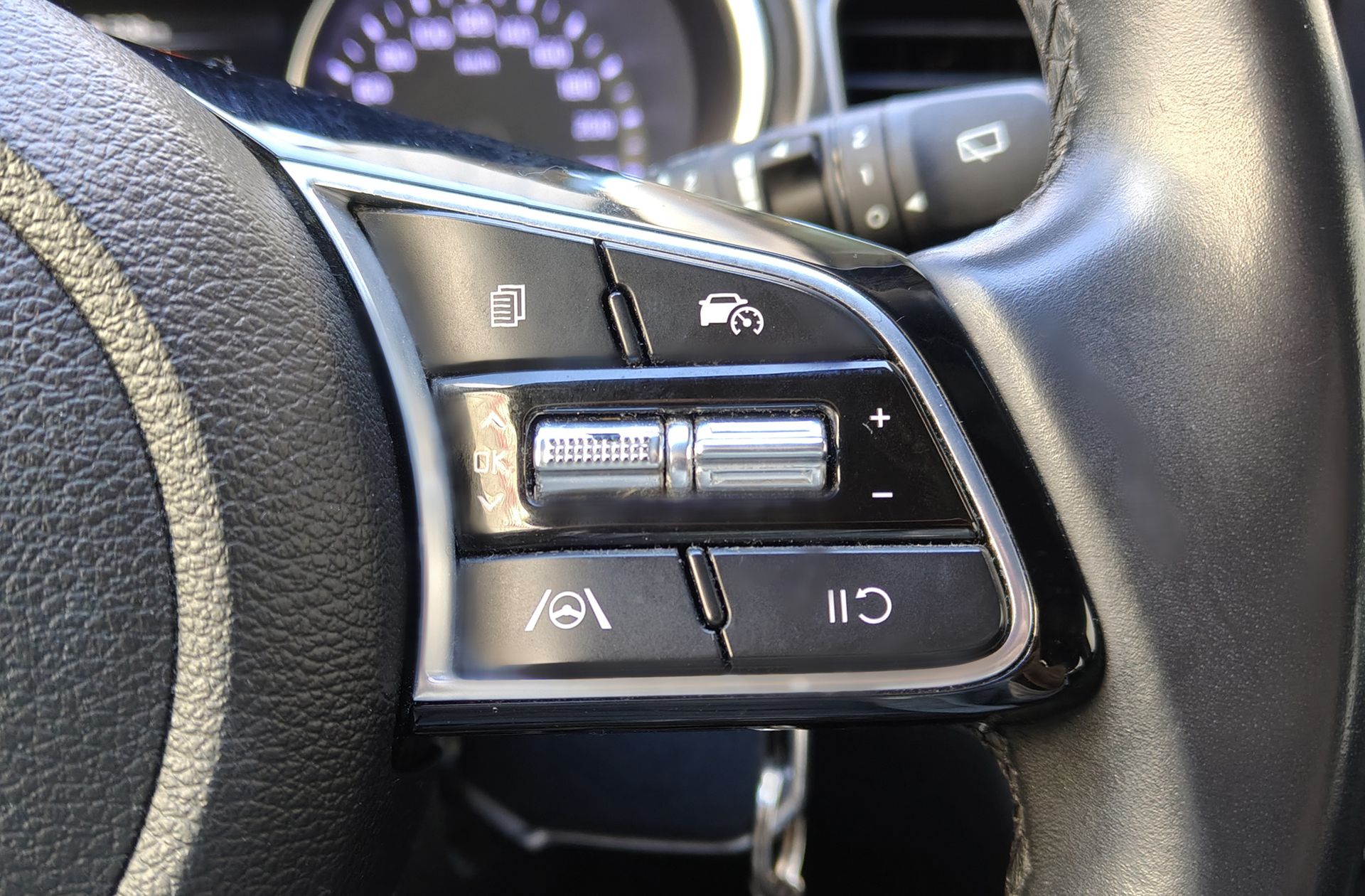 Kia Ceed 1.6 MHEV iMT Drive - foto 24