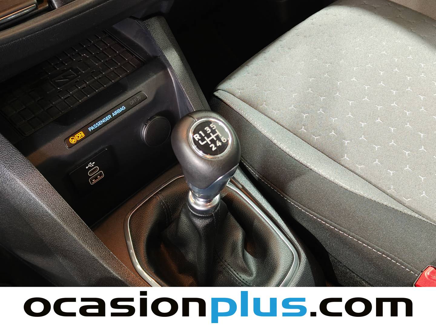 Ford Tourneo Courier Ford Tourneo Courier 1.0 EcoBoost Titanium (125 CV) de segunda mano