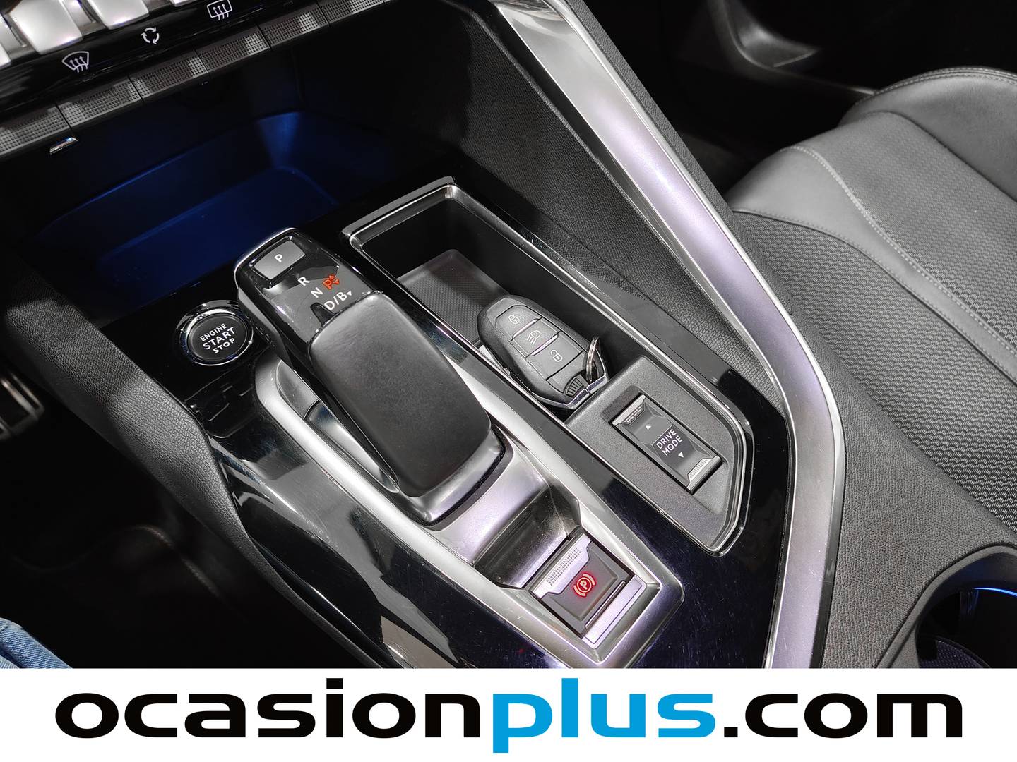 Foto Peugeot 3008 Hybrid Peugeot 3008 Hybrid 225 GT e-EAT8 (225 CV)