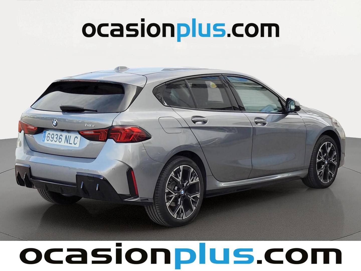 Foto trasera BMW Serie 1 BMW Serie 1 118d (150 CV) Pack M derecha