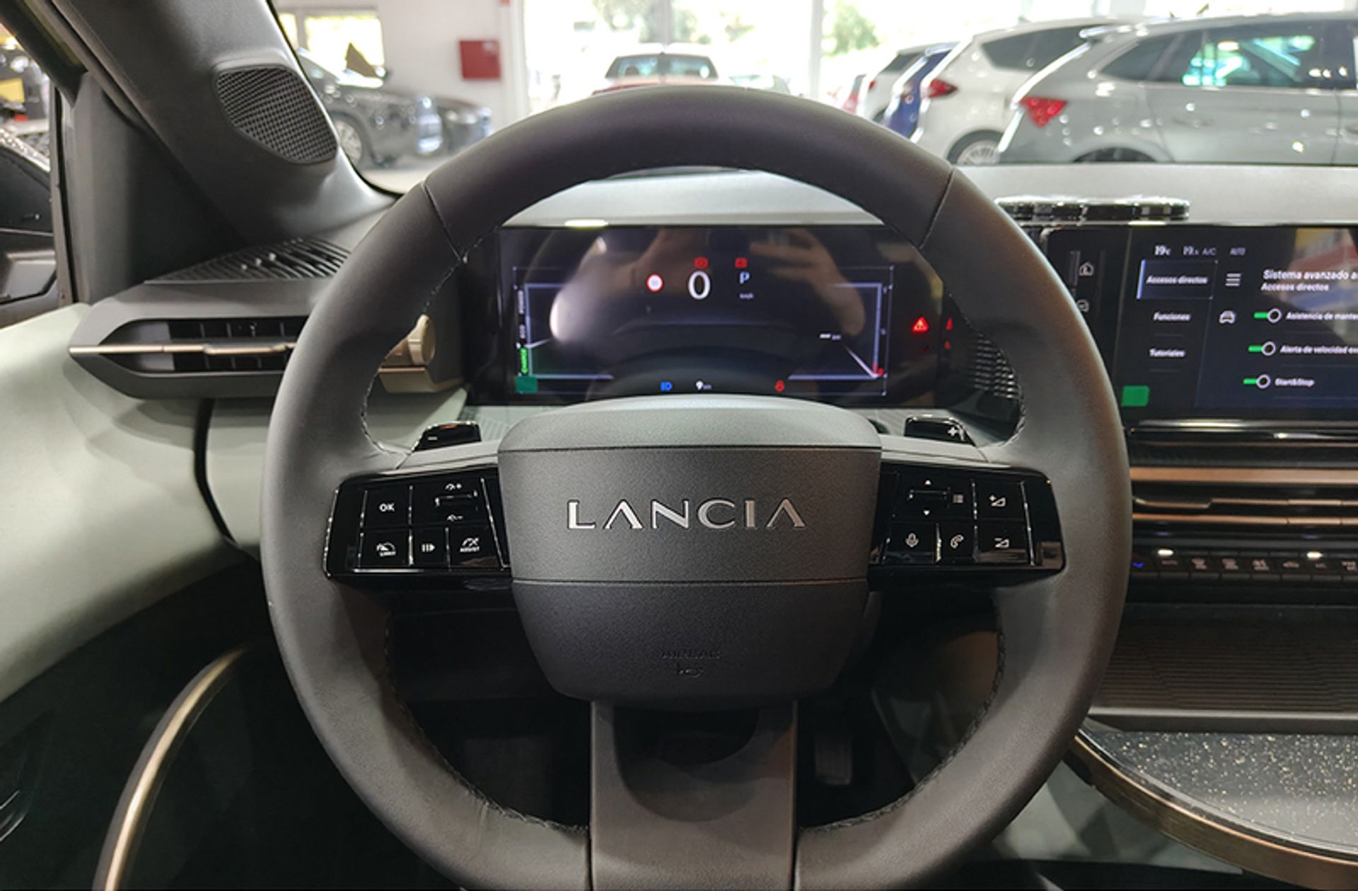 Lancia Ypsilon Hybrid - foto 21