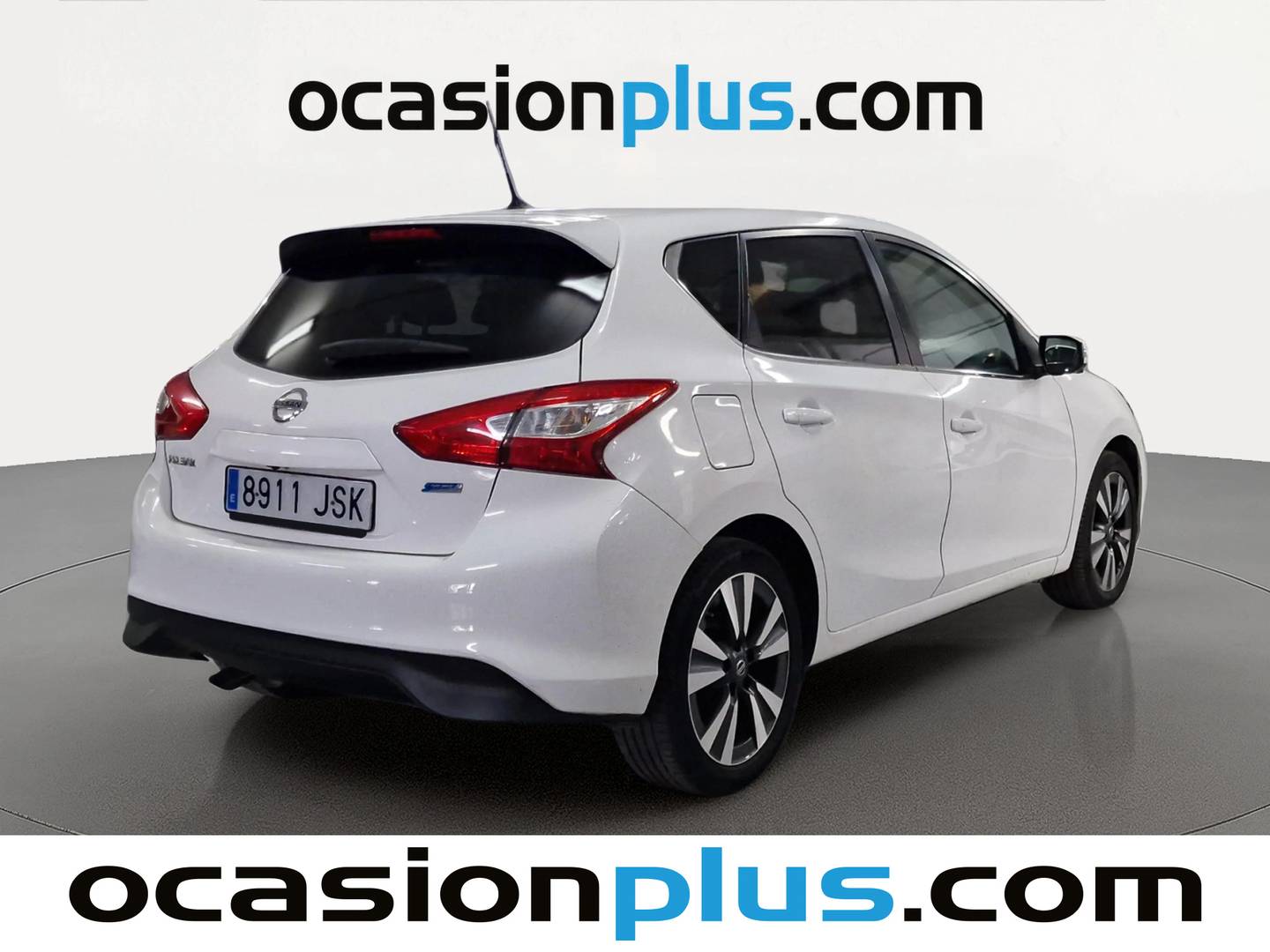 Foto trasera Nissan PULSAR Nissan Pulsar dCi 110 Tekna (110 CV) derecha