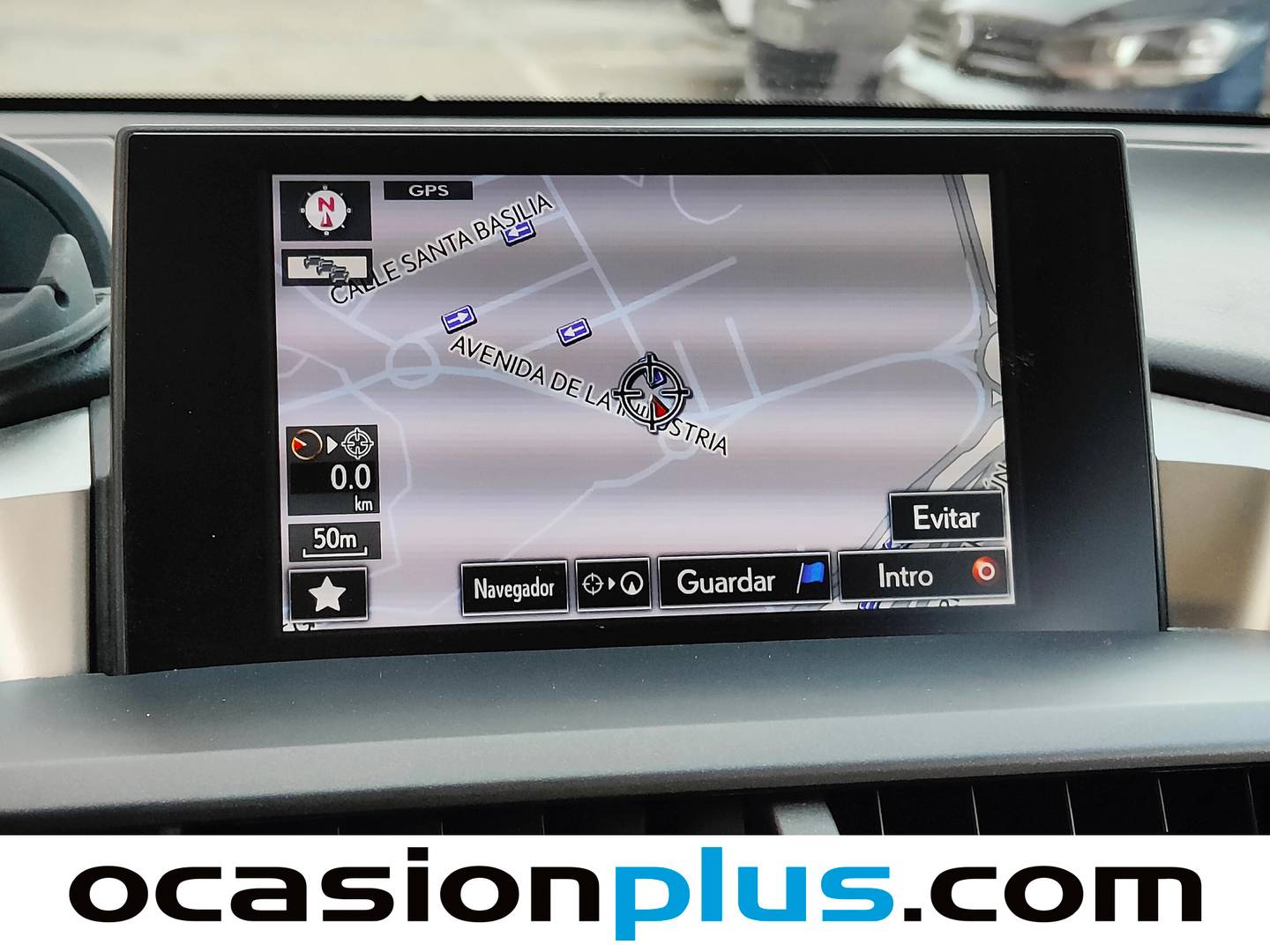 Extras y acabados del Lexus NX Lexus NX 300h Business 2WD (197 CV)