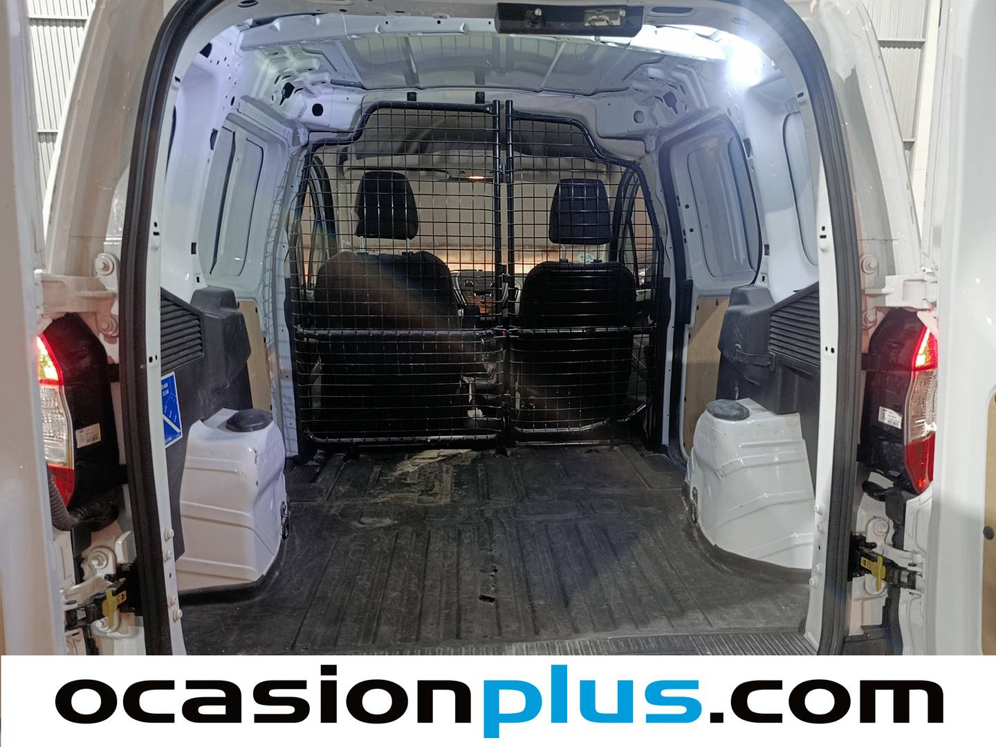 Foto asientos delanteros Ford Transit Courier Ford Transit Courier Furgon 1.5 TDCI Trend (75 CV)