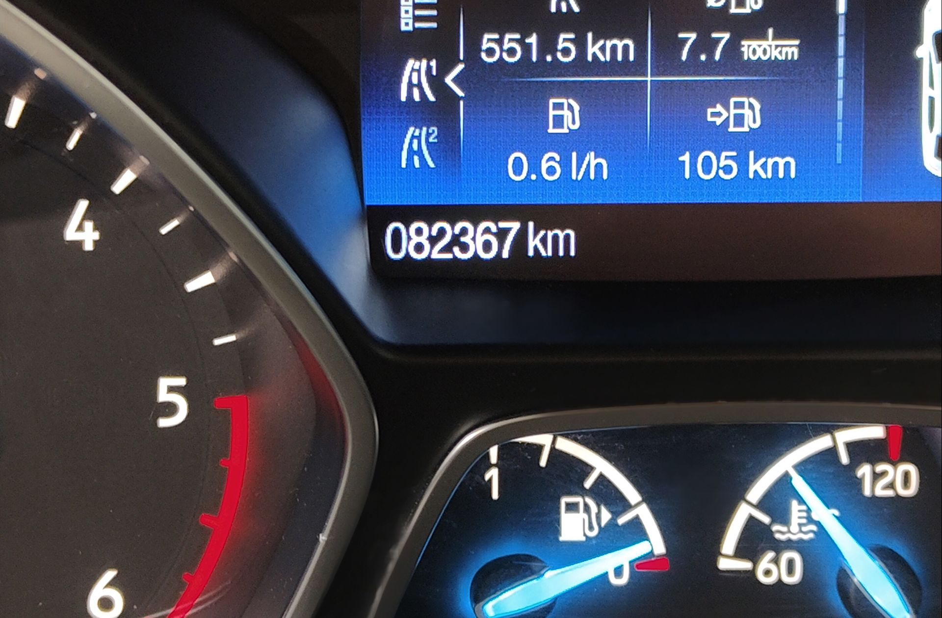 Ford Kuga 2.0 TDCi ST-Line 4x2 - foto 12