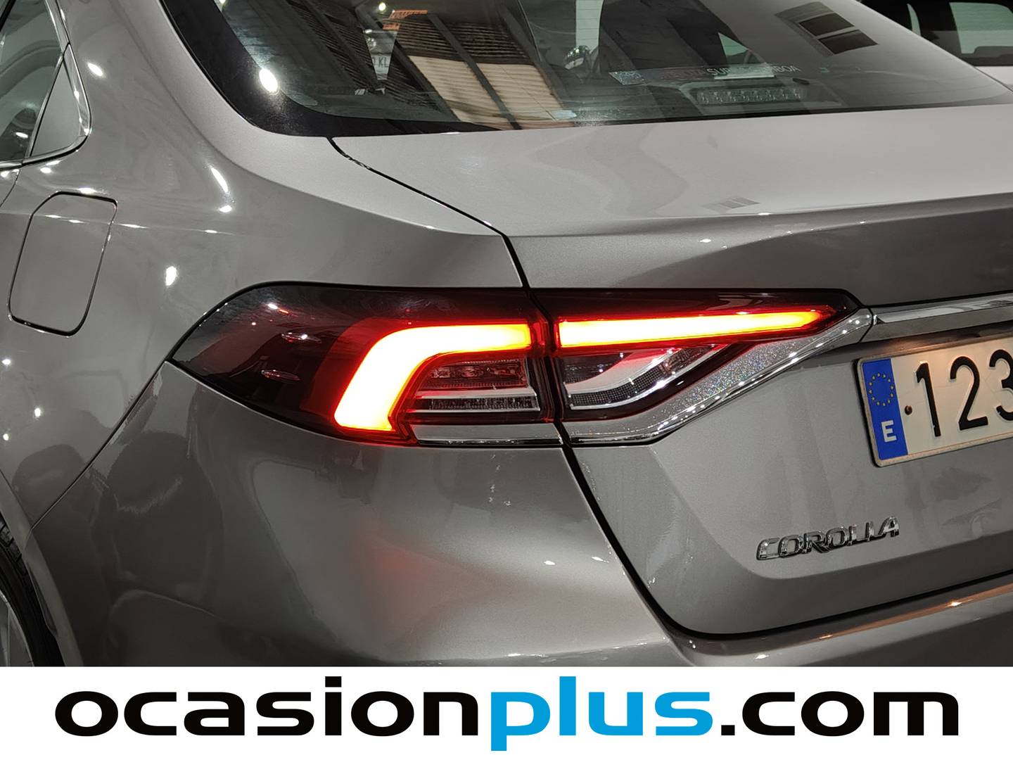 Toyota Corolla Toyota Corolla 1.8 125 Híbrido Active Tech E-CVT Sedán (122 CV) 122cv