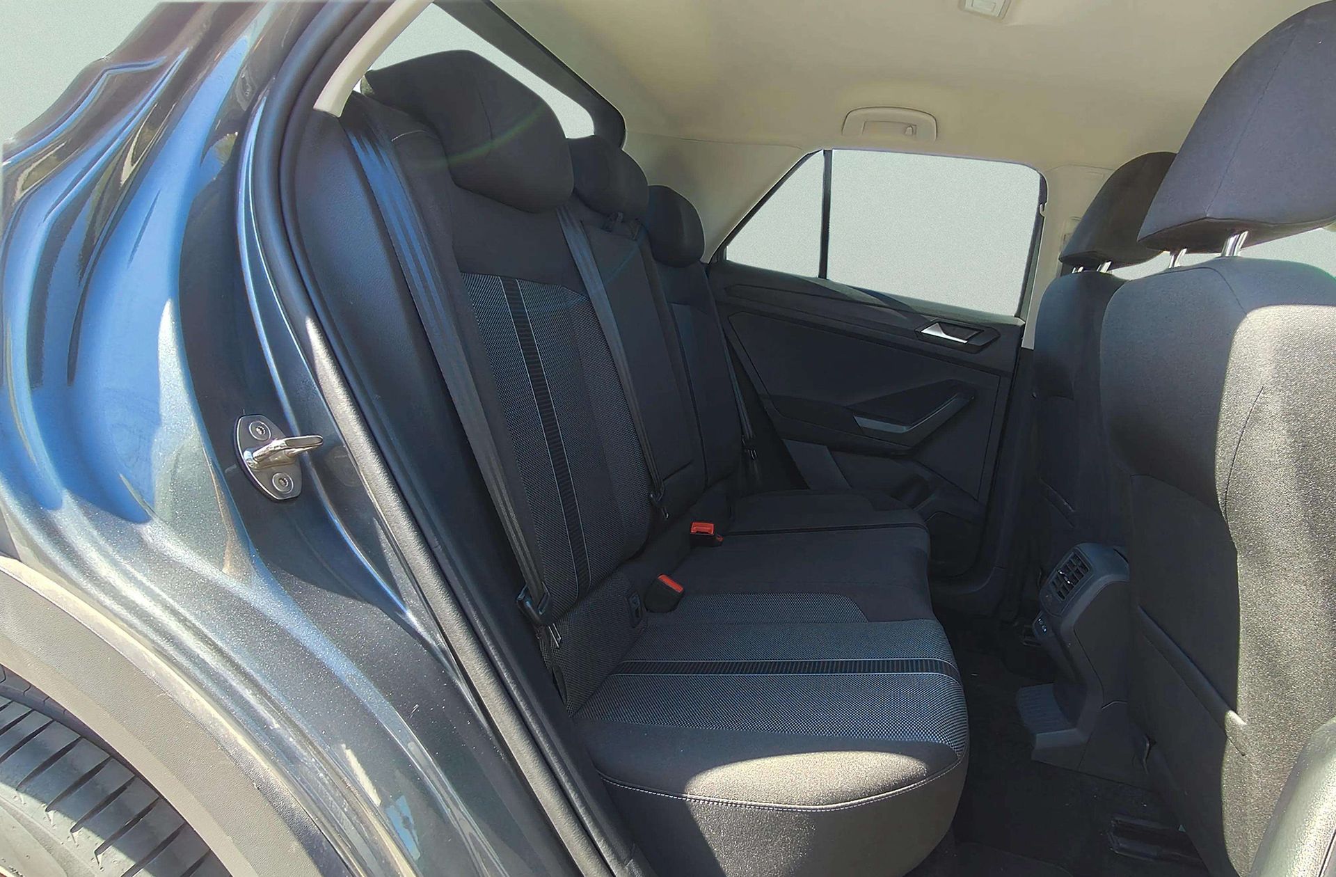 Volkswagen T-Roc Life 1.0 TSI - foto 19