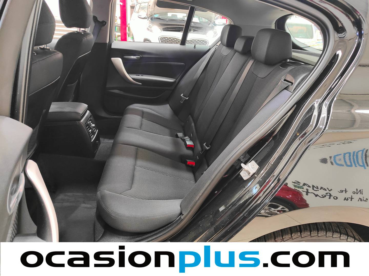 Foto asientos traseros BMW Serie 1 BMW Serie 1 118i (170 CV)