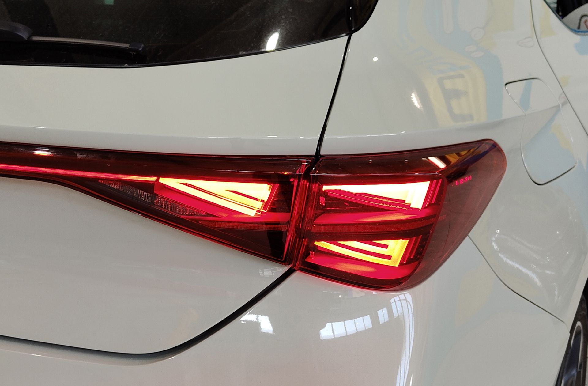 Cupra León 1.5 eTSI DSG - foto 17