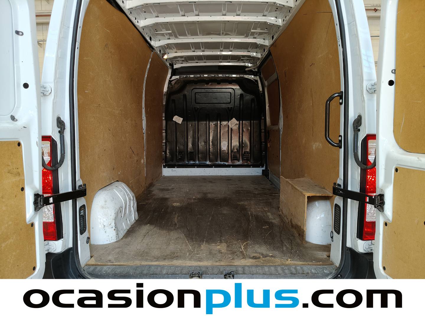 Foto asientos traseros Renault Master Renault Master Furgon L3H2 3500 Blue dCi (135 CV)