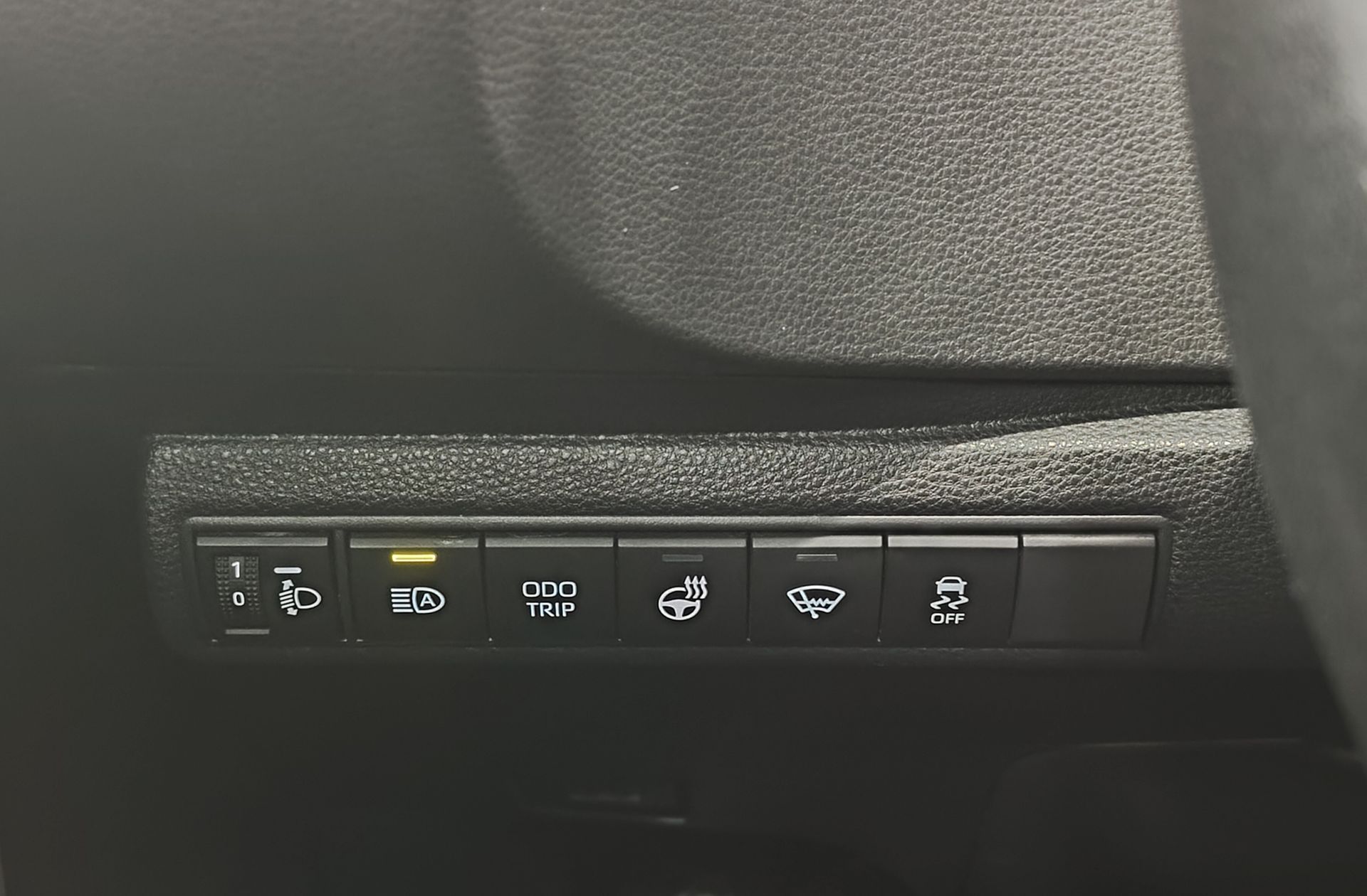 Toyota Corolla 140H Style - foto 10