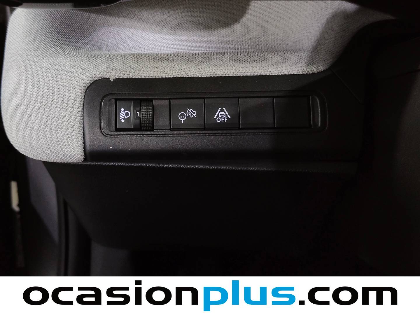 Citroën C3 Aircross Citroën C3 Aircross Hybrid 145 Plus e-DCS6 (145 CV) automático