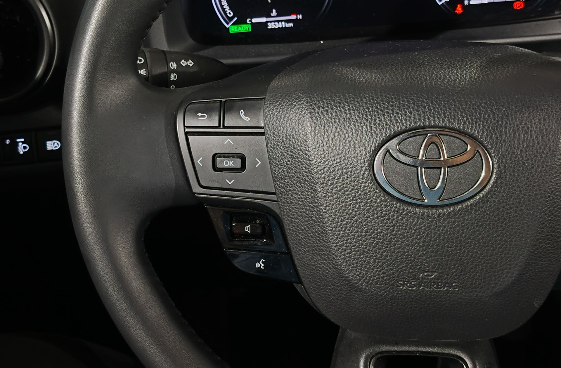 Toyota C-HR 140H Advance - foto 24