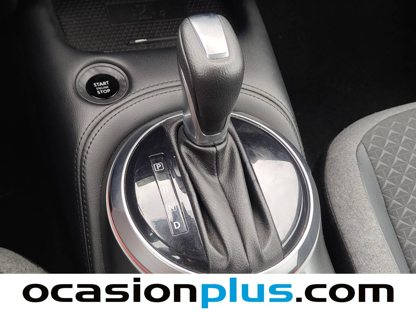 Foto Nissan JUKE Nissan Juke DIG-T N-Connecta 4x2 DCT (114 CV)